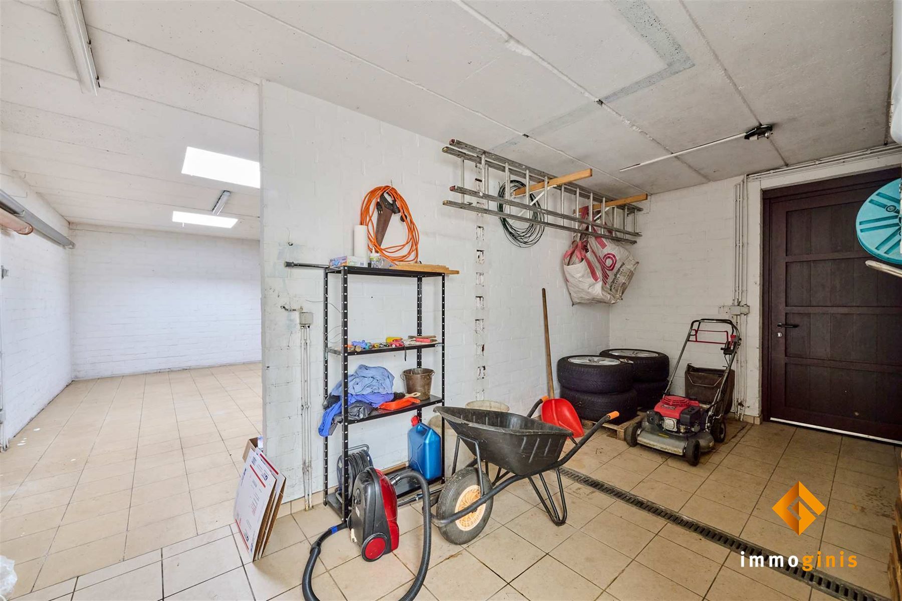 Ruime woning met 3 slaapkamers en dubbele garage op wandelafstand van het centrum van Bocholt! foto 16