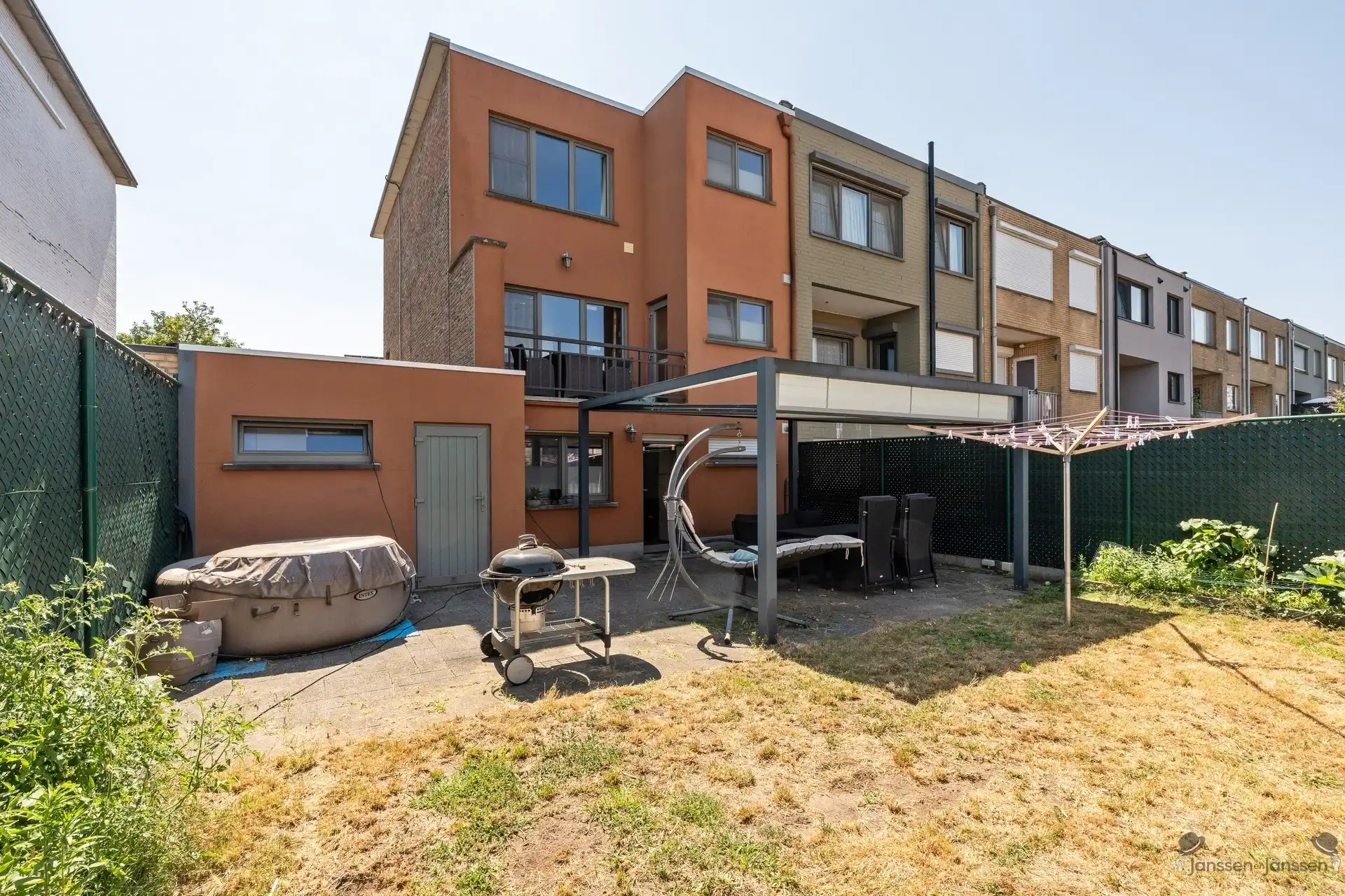 Prachtige bel-etage in een rustige buurt te Hoevenen foto 21