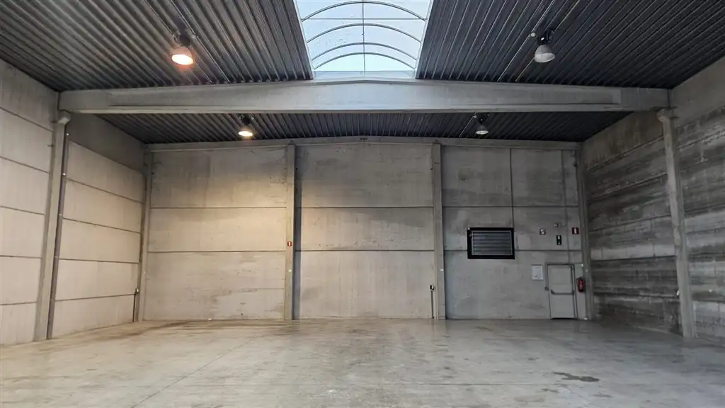 Industriële units te koop of te huur te Temse foto 4