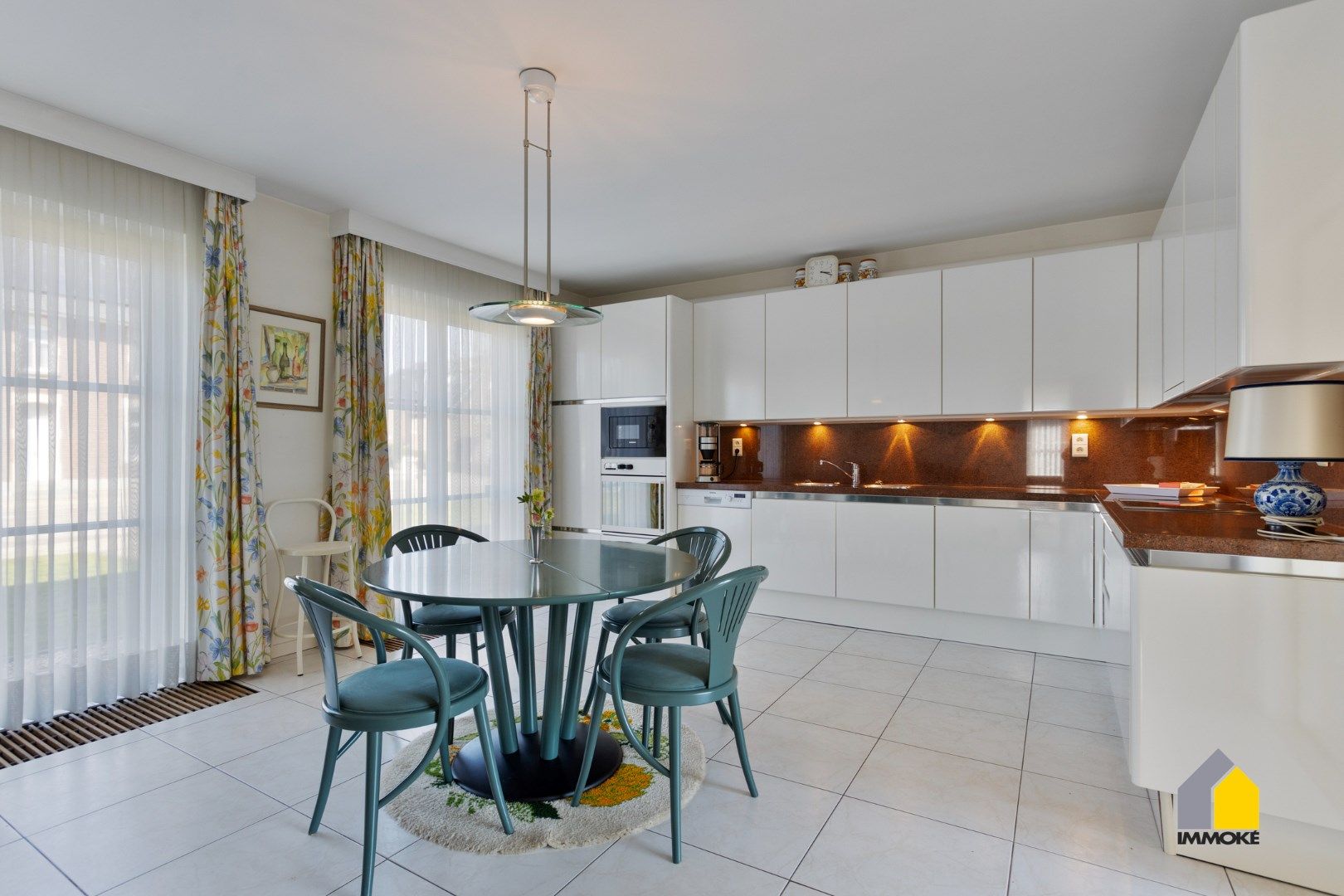 Tijdloze, stijlvolle villa met parktuin op toplocatie. foto 15