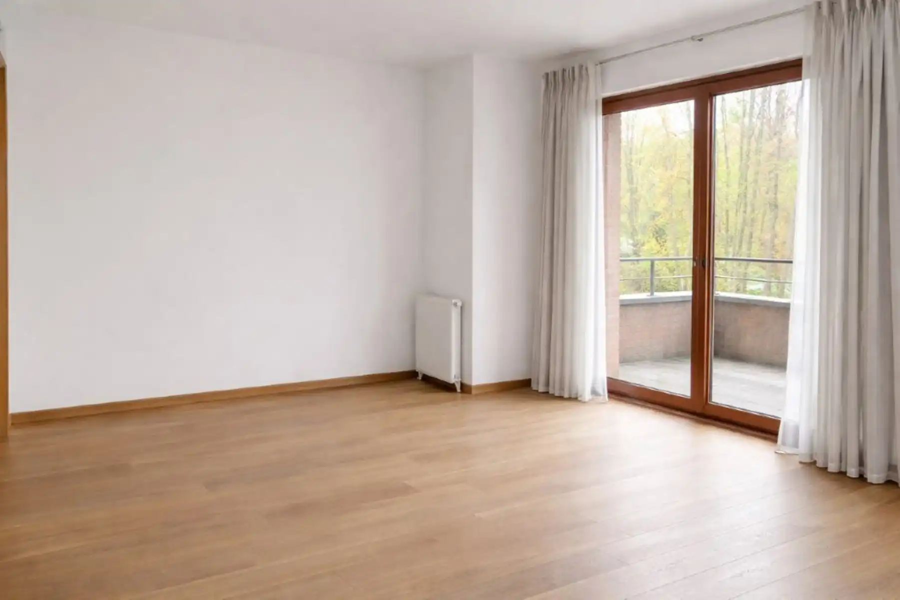 LICHTRIJK - Geronoveerd 1 slpk. appartement met terras foto 2