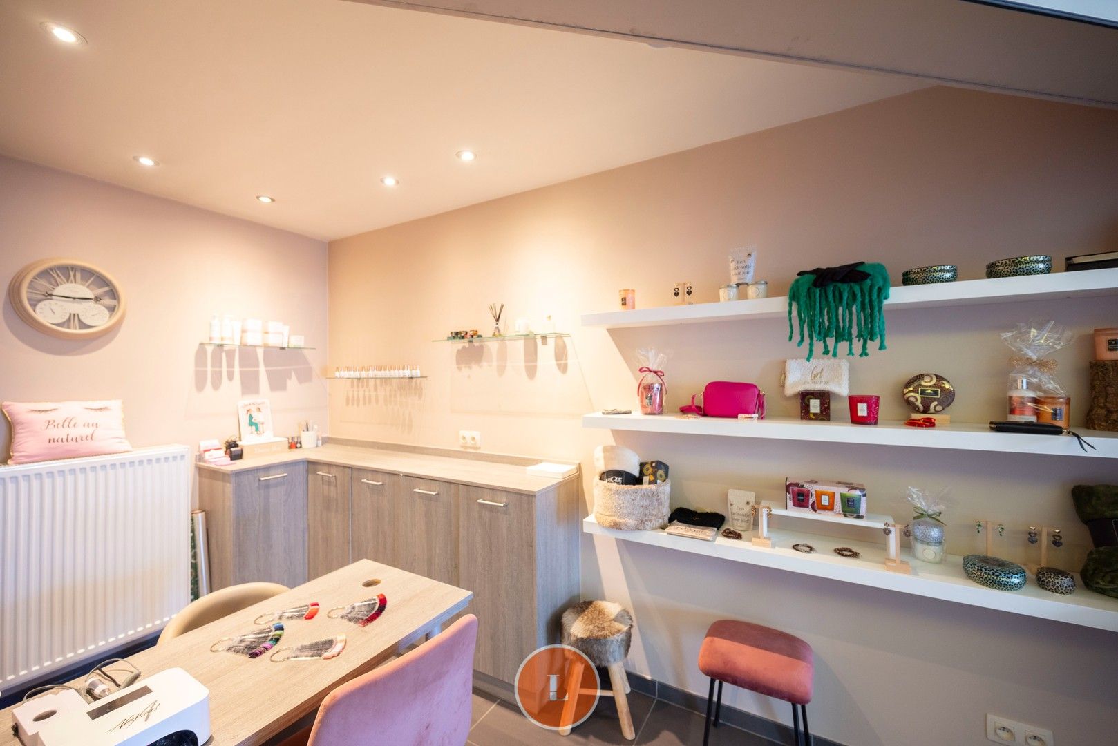 Handelspand op topligging in Menen foto 10