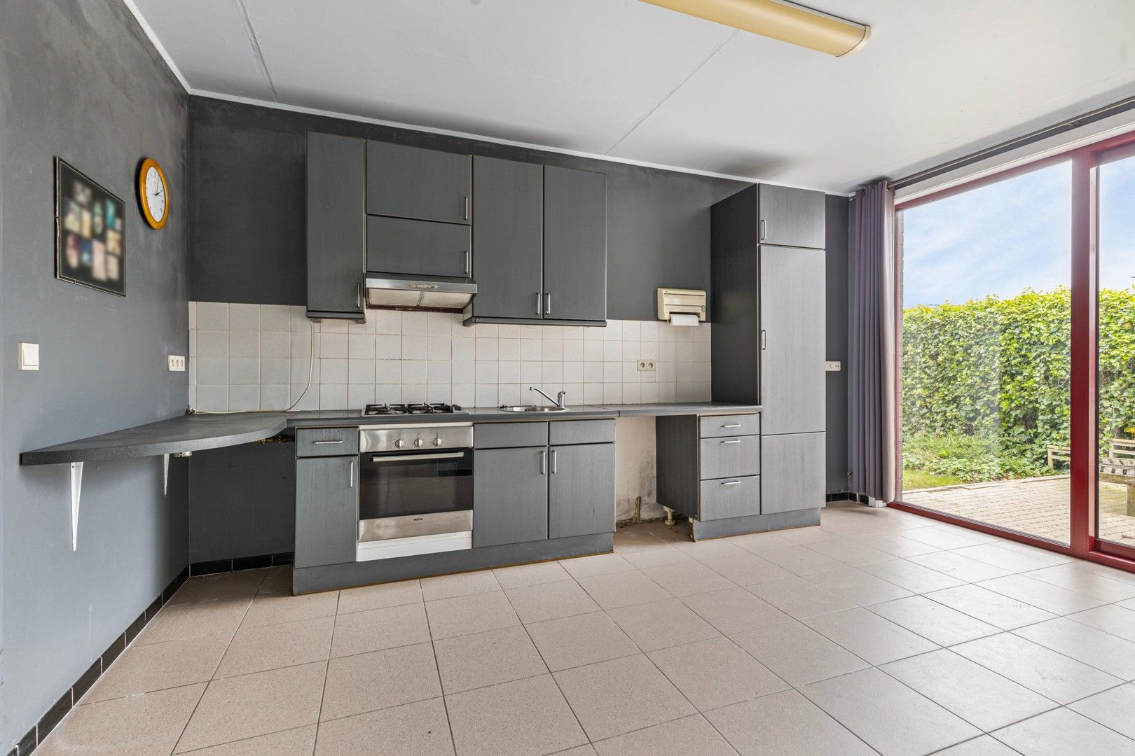 Handelspand met groot appartement foto 8