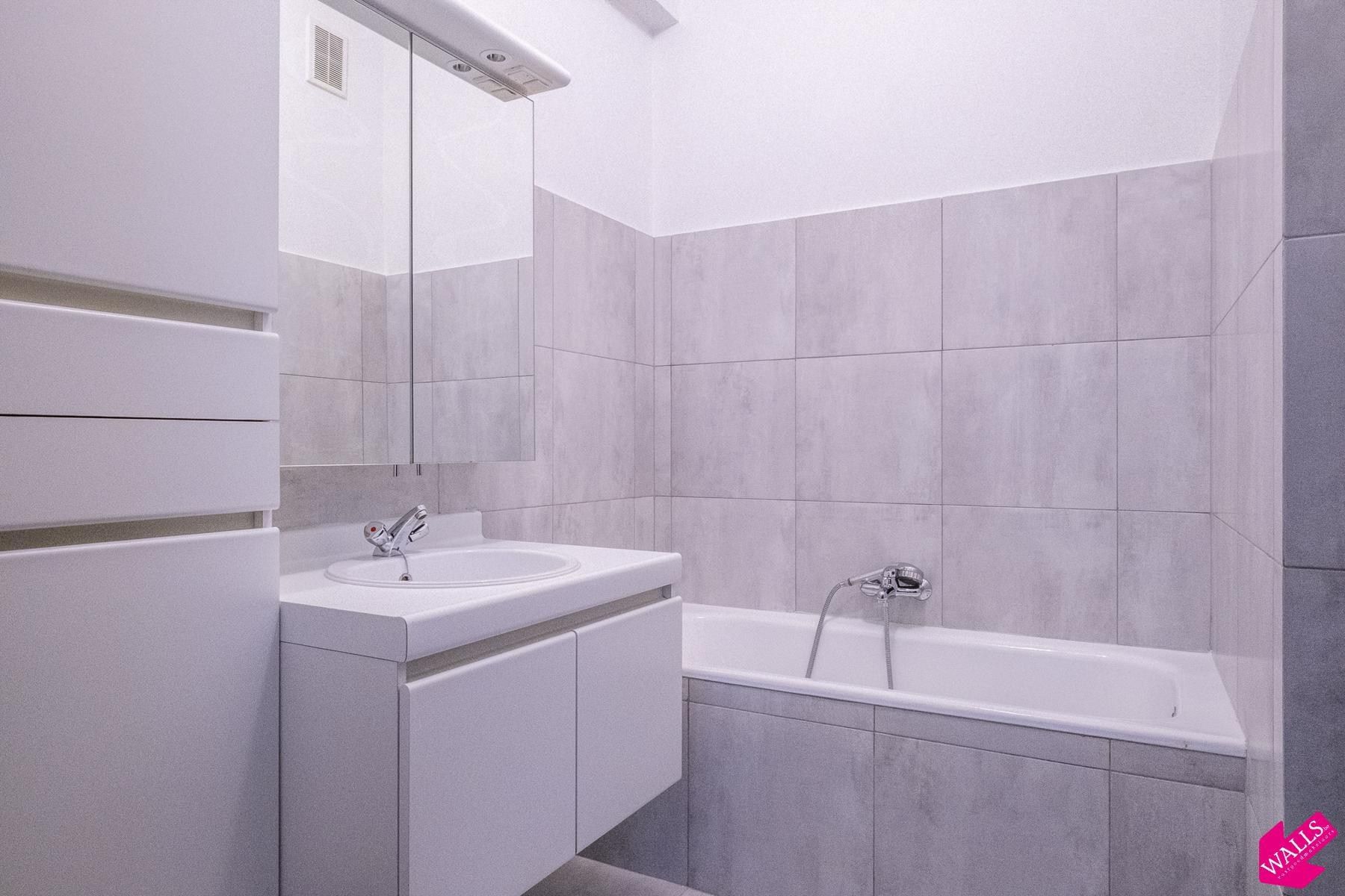 Ruim twee slaapkamer appartement foto 8
