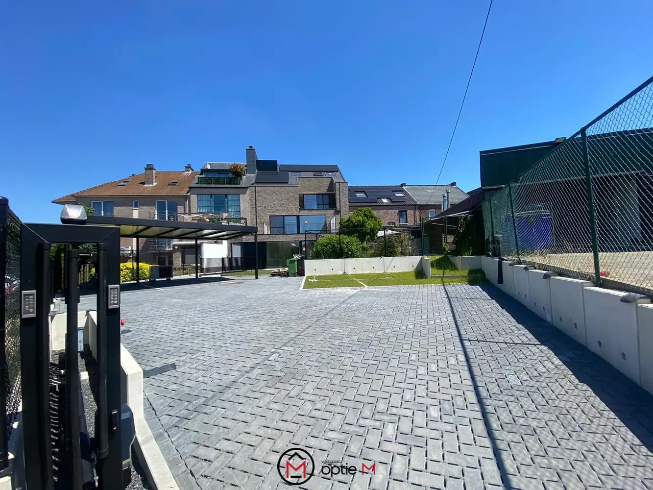 RUIM DUPLEX APPARTEMENT MET MOOI TERRAS foto 24