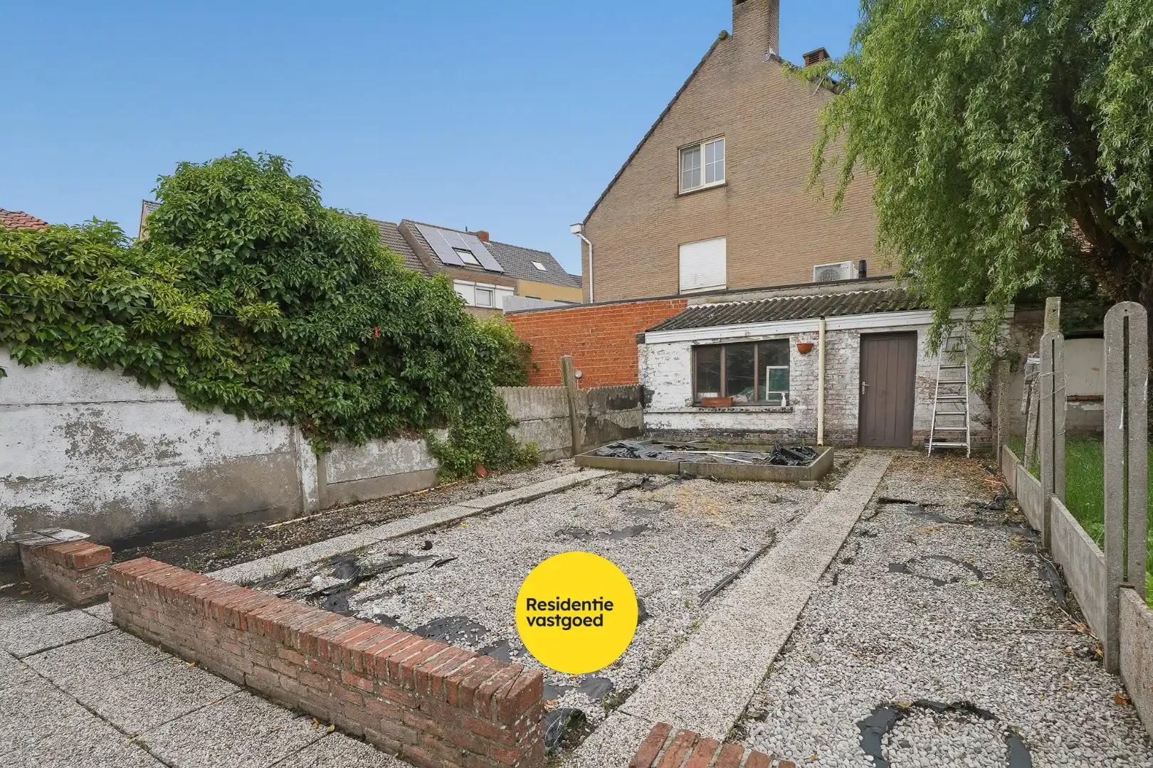 Ruime gezinswoning met zonnige tuin nabij Brugse binnenstad foto 8
