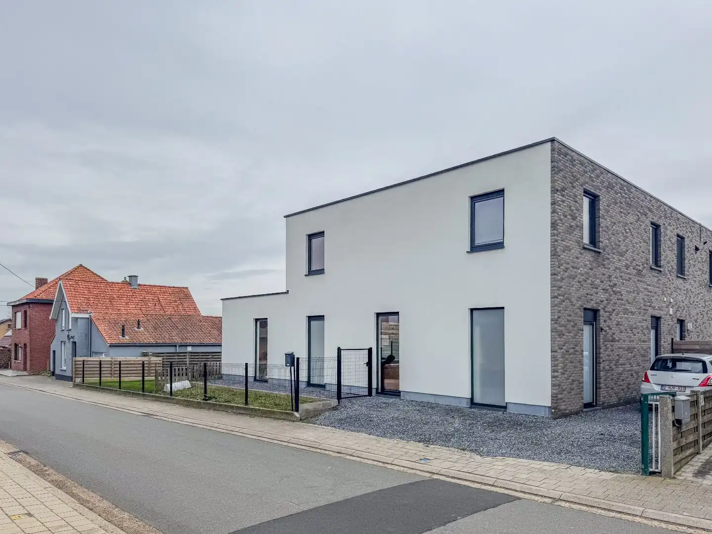 Nieuwbouwwoning met 3 ruime slaapkamers en tuin. foto 27