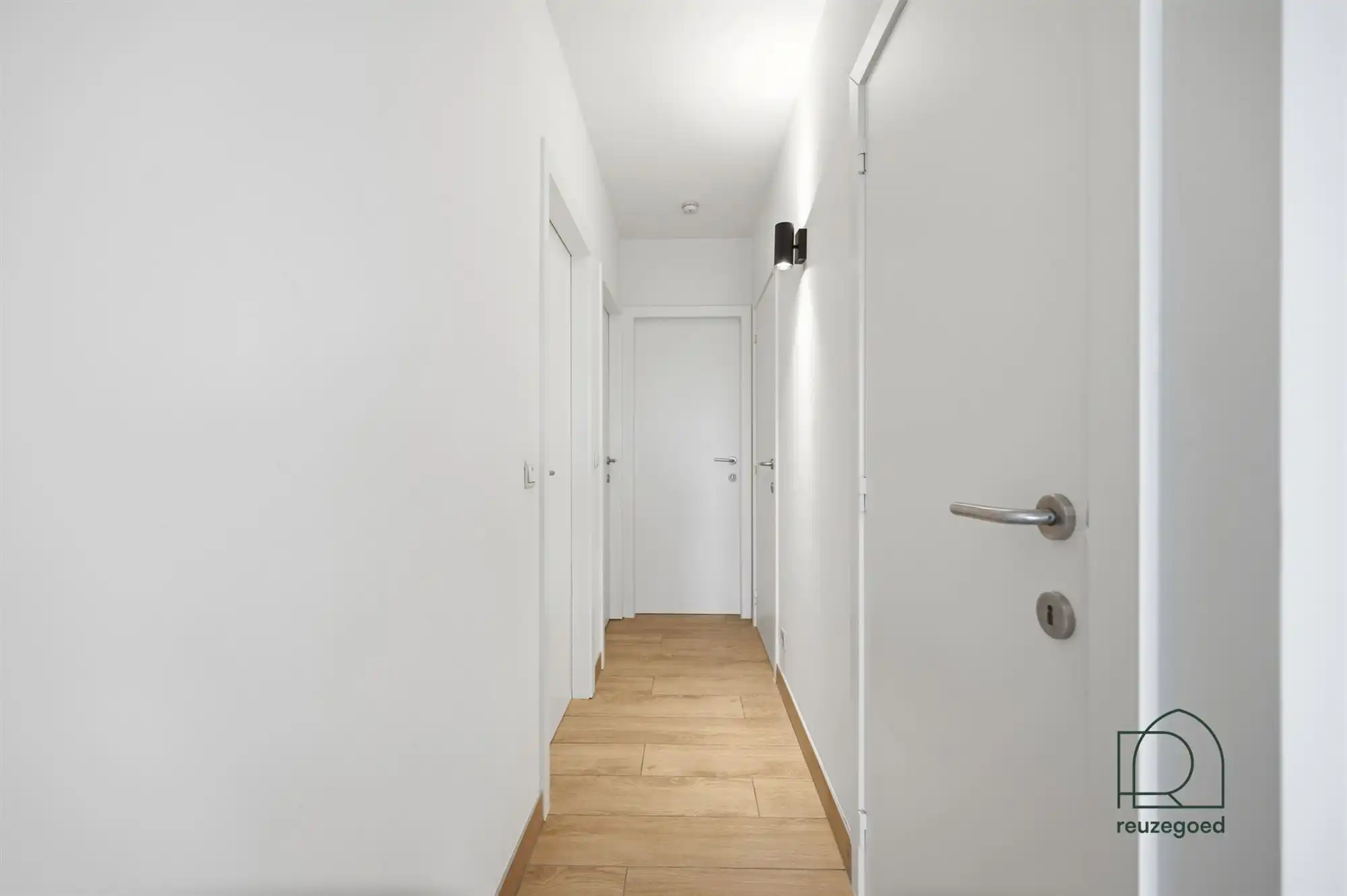 Opgefrist 2-slaapkamerappartement met garage in Kessel-Lo, vlakbij Leuven foto 8