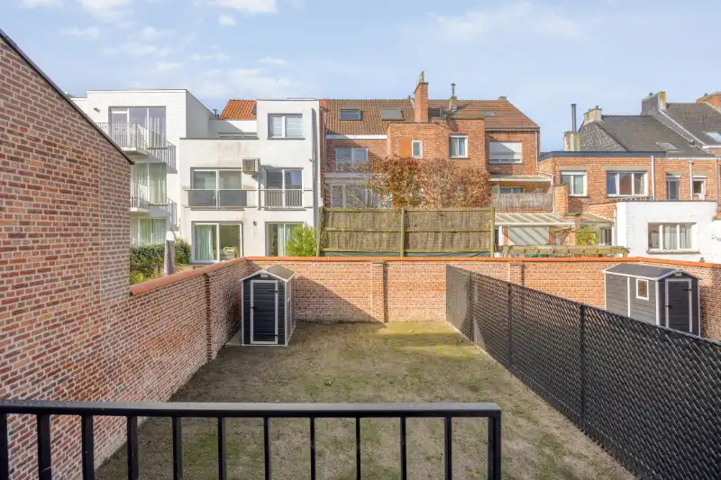 Volledig nieuw gerenoveerd gelijkvloers appartement foto 11