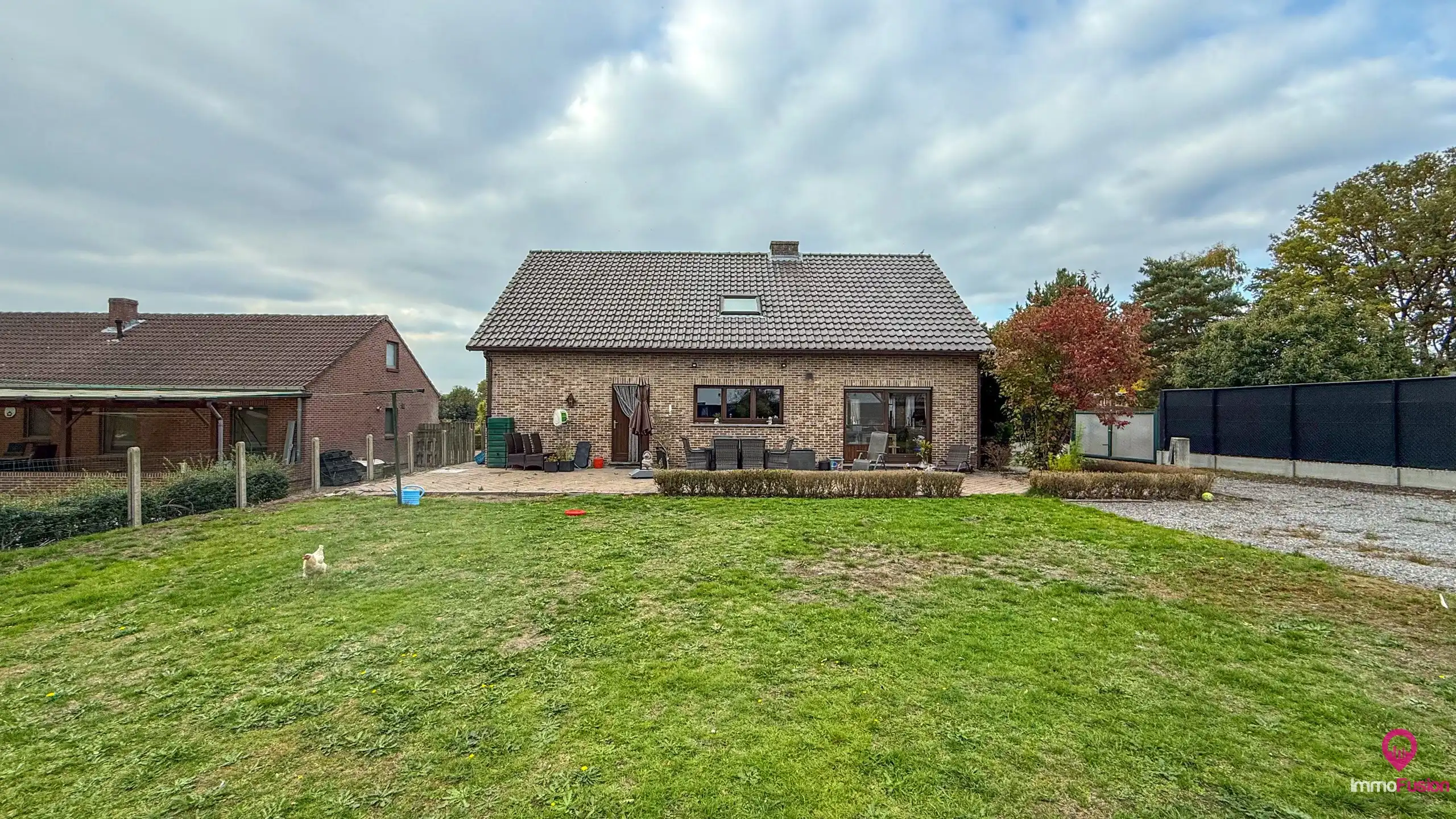 Prachtige landelijke woning met grote omheinde tuin en 3 slpk! foto 36