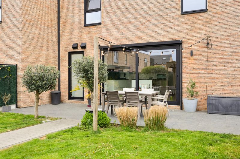 Recente, zeer goed gelegen woning met tuin foto 15