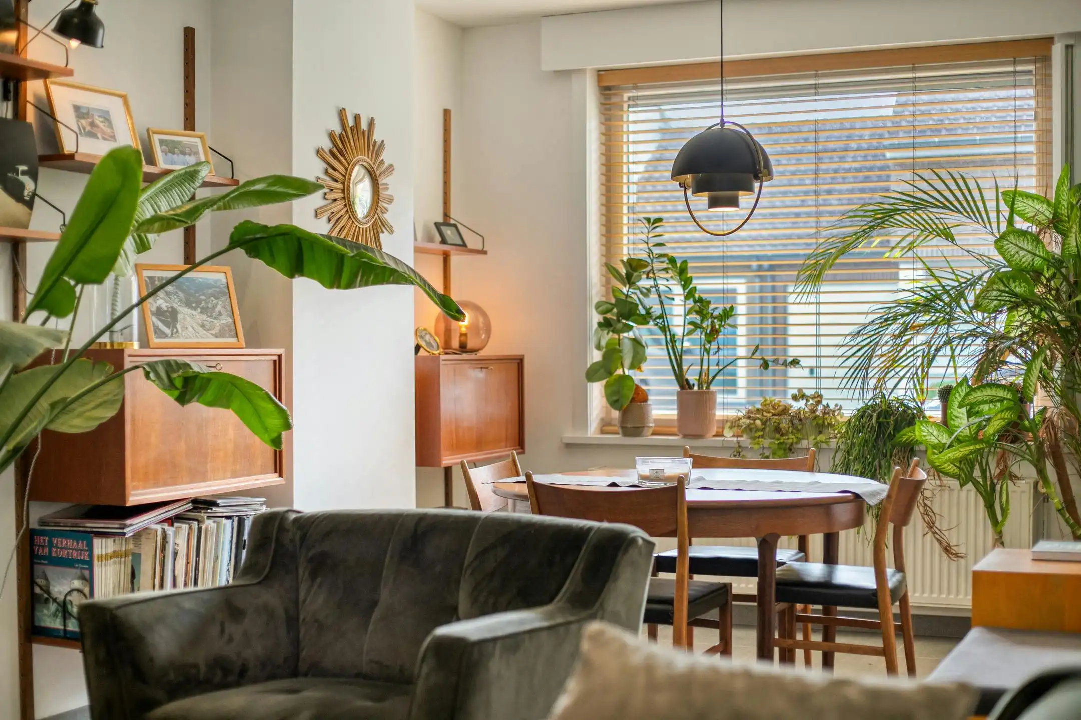Instapklare woning met drie slaapkamers  te koop in Heule! foto 4