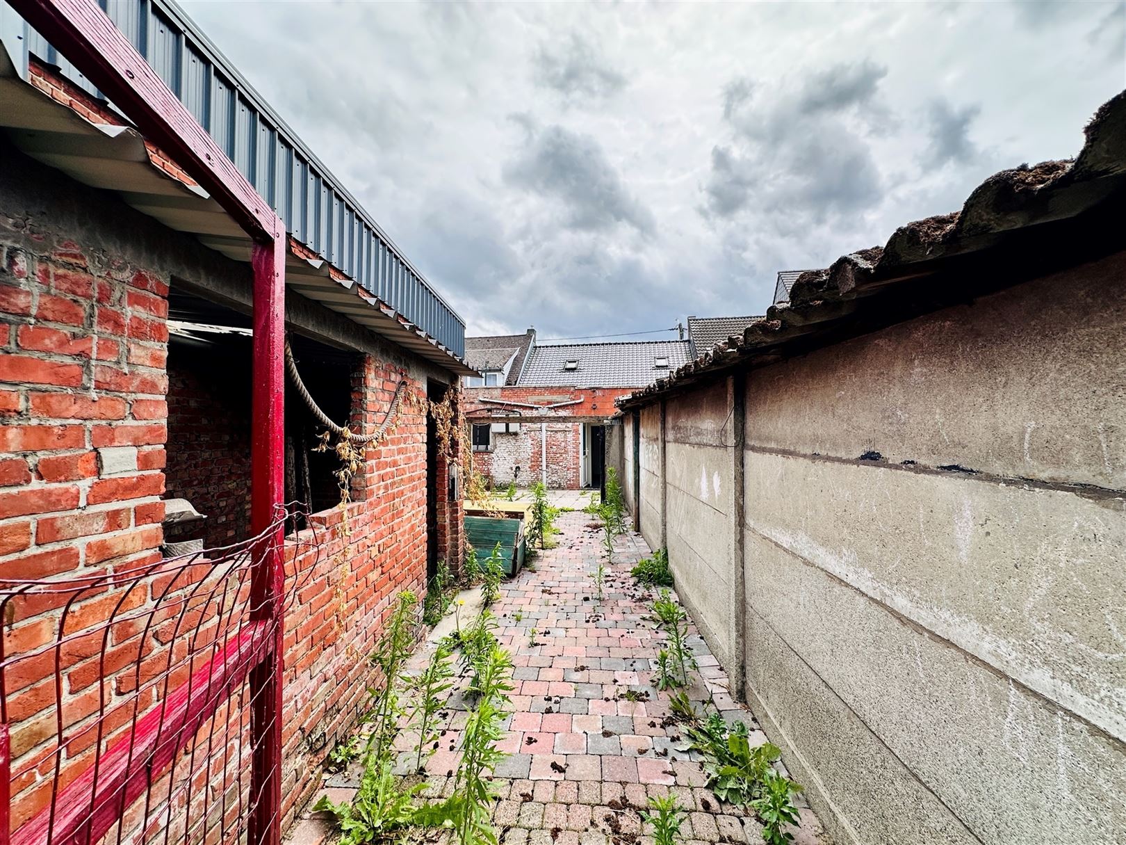 Ruime woning met diepe tuin in Grembergen met mogelijkheid tot handel of zelfstandige activiteit foto 19