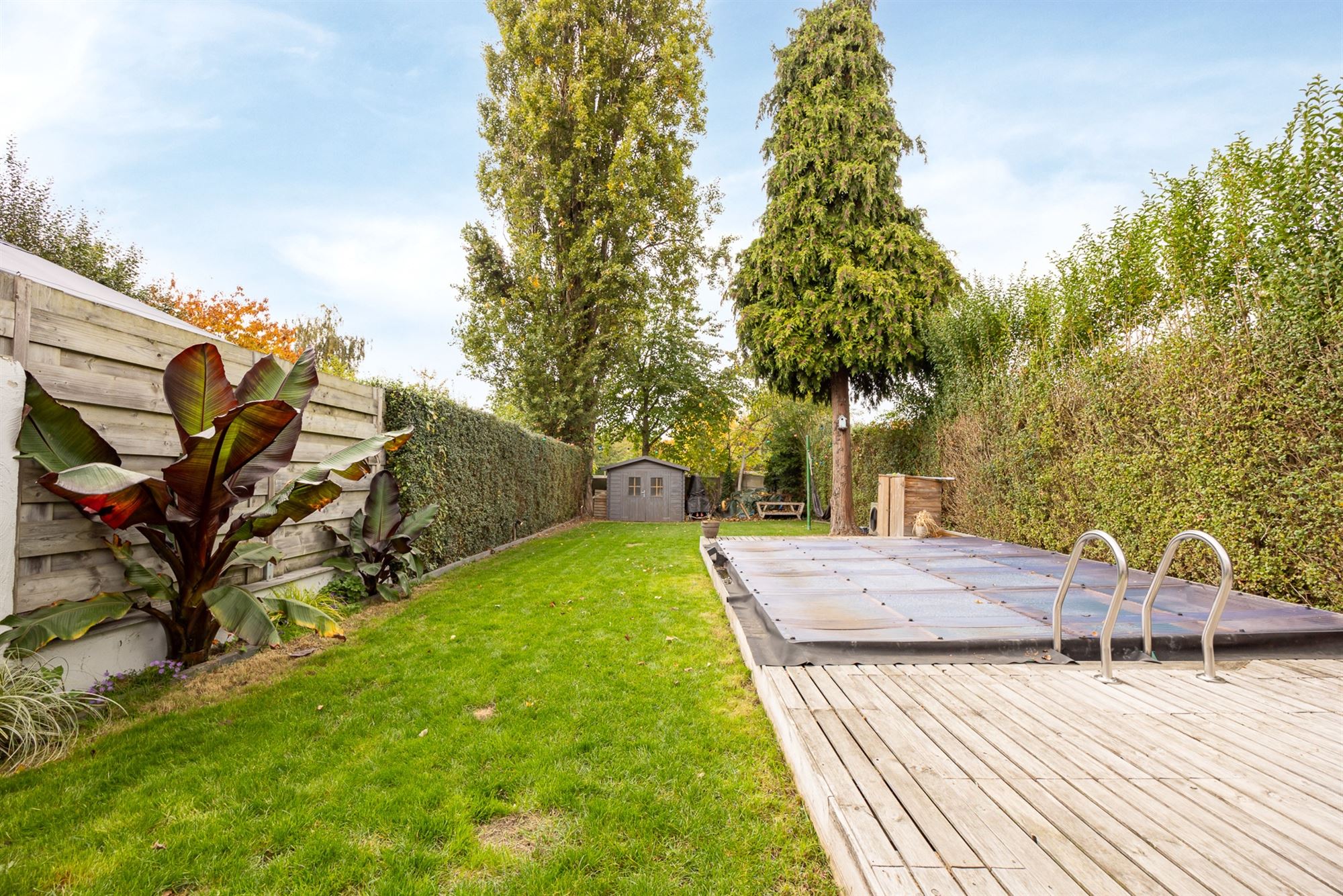 Instapklare, energiezuinige woning met ruime tuin en zwembad foto 31