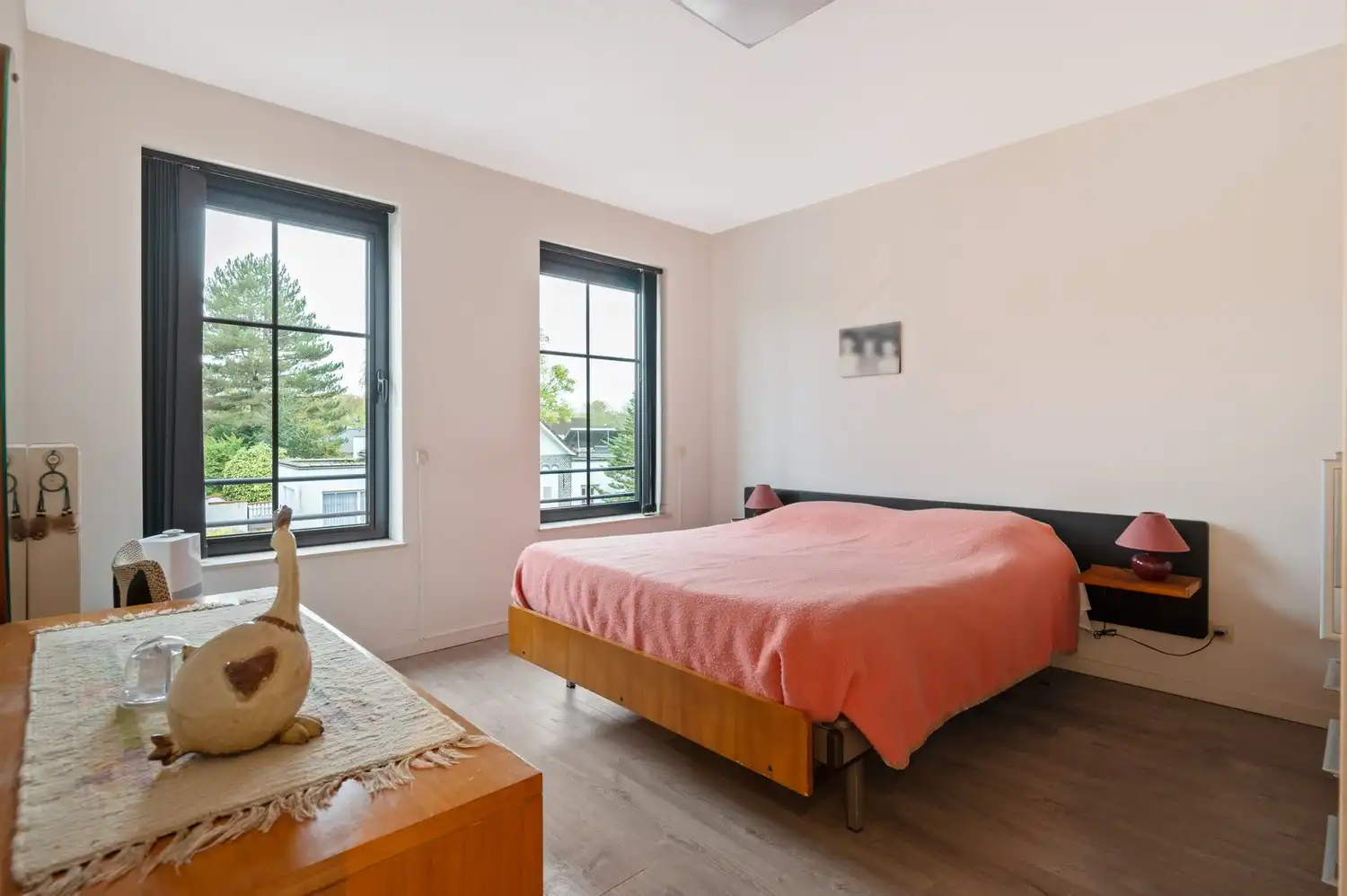 Instapklaar appartement met 2 slaapkamers, terras en ondergrondse staanplaats in Broechem! foto 8