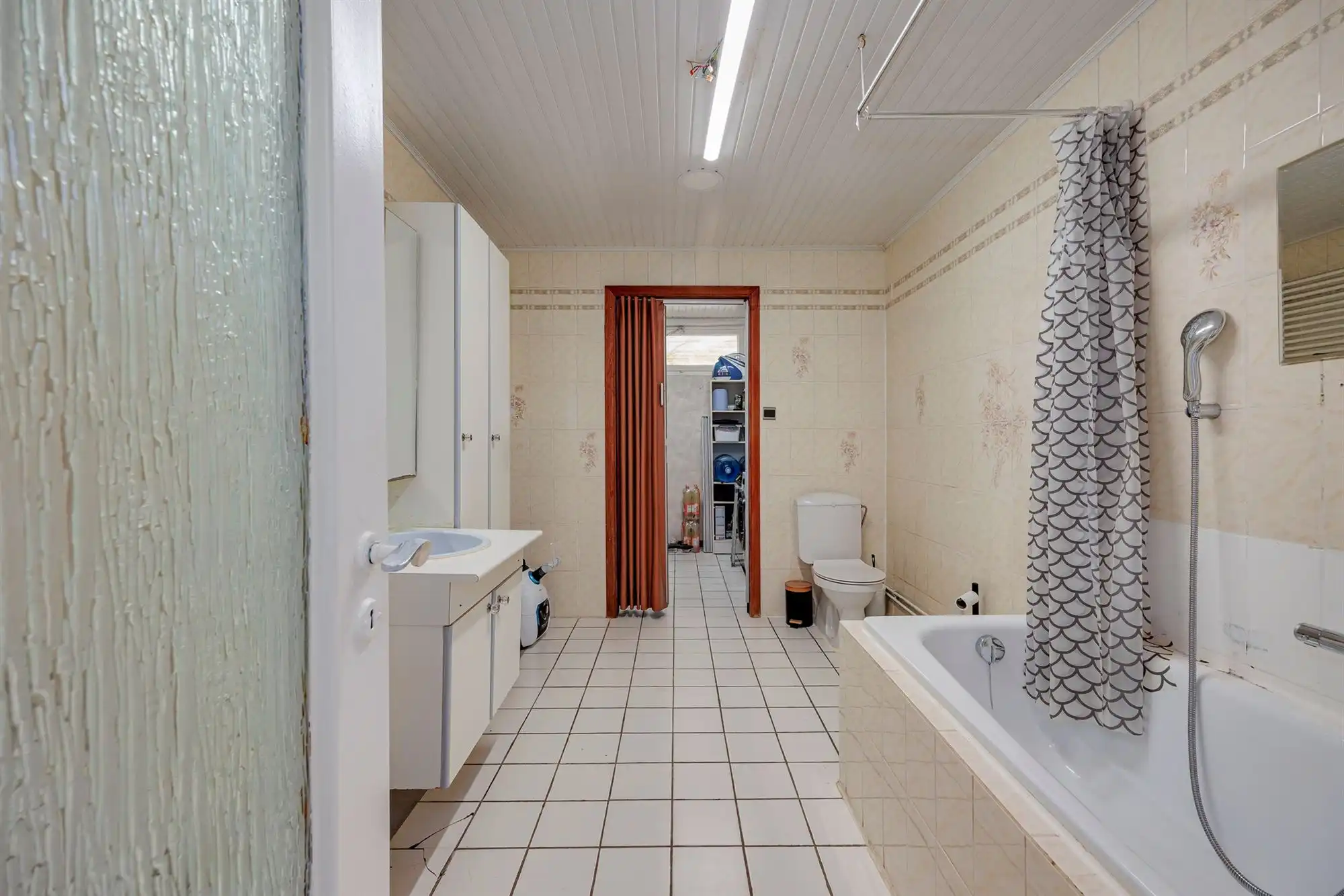 Bel-étage met 2 slaapkamers, dakterras en garagebox! foto 9