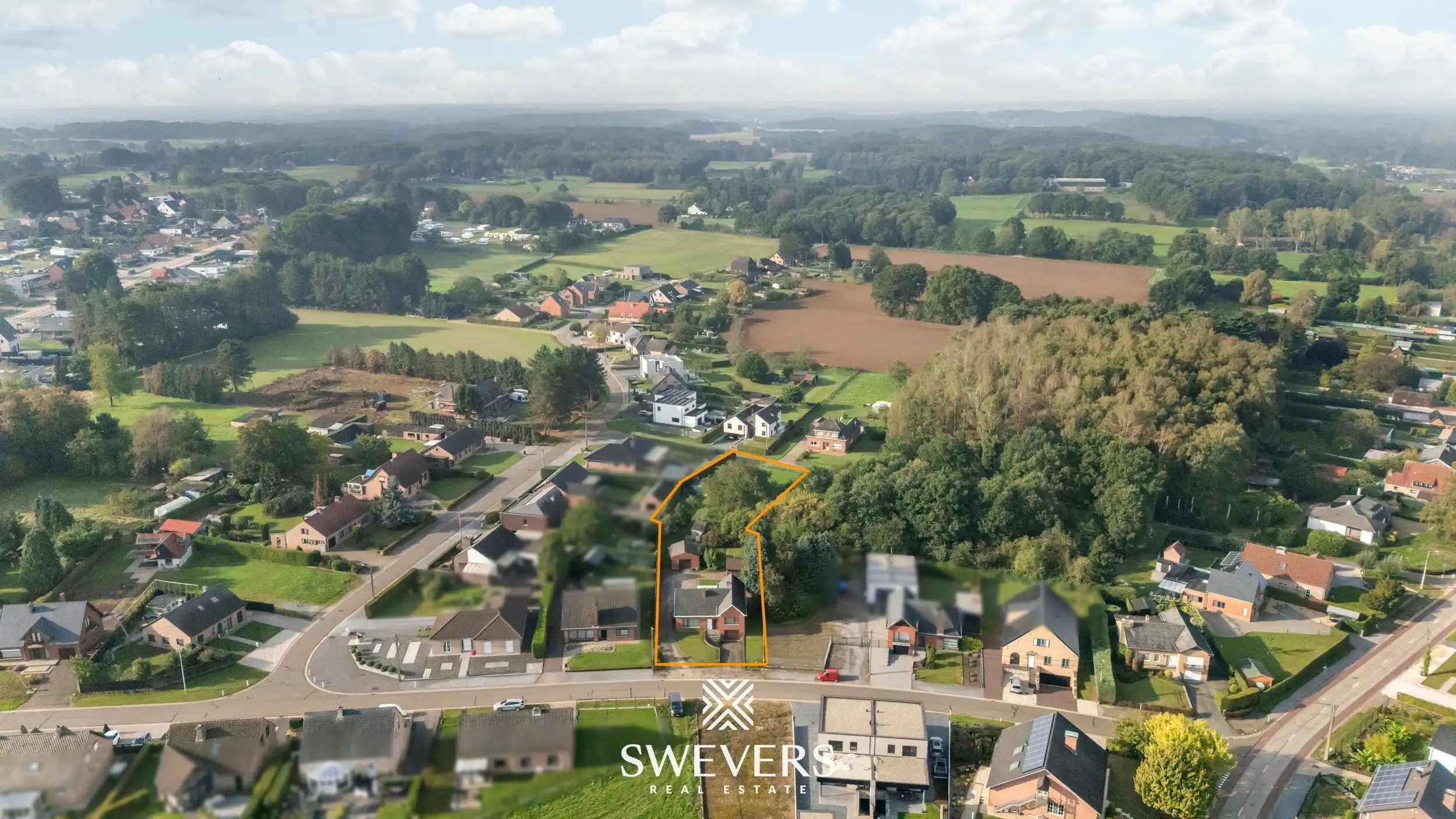 Hoofdfoto van de publicatie: Charmante, te renoveren woning op een knap perceel van 22a in Paal