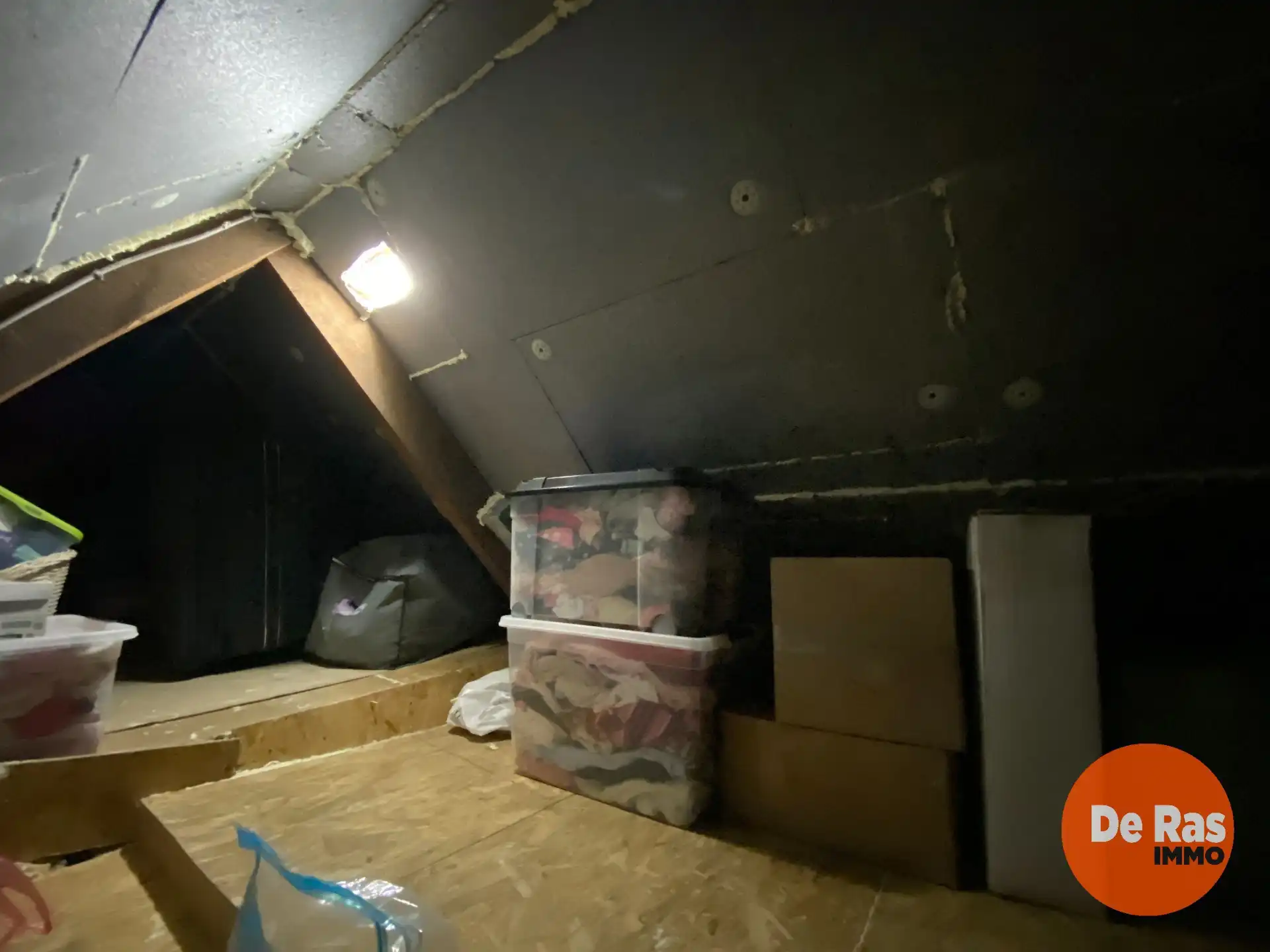Aaigem- Charmante starterswoning met 2 slaapkamers en garage foto 13