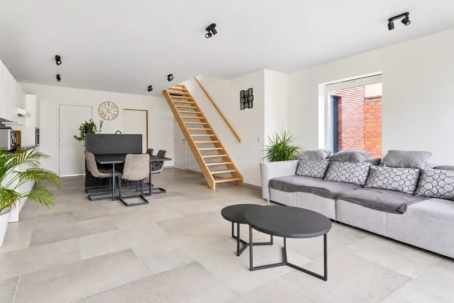 Ruime recente woning met home-office, 3 slaapkamers, tuin met uitweg & garage. (aankoop aan 2% mogelijk!) foto 5