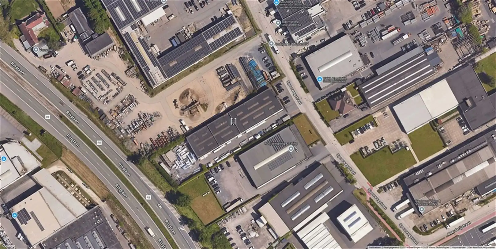 Semi-industrie met verhard terrein foto 17