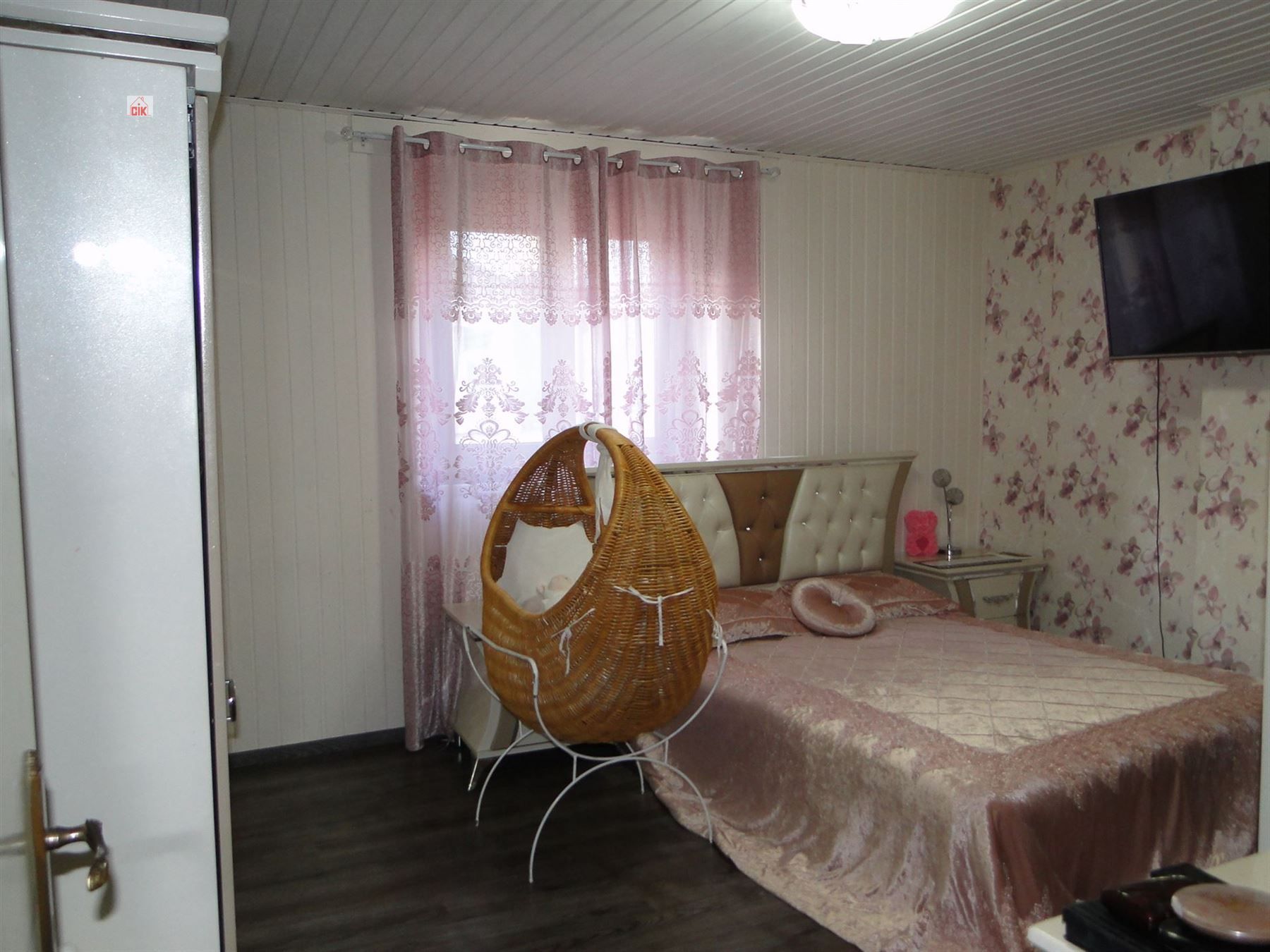 Woning met 4 slaapkamers en koer foto 11