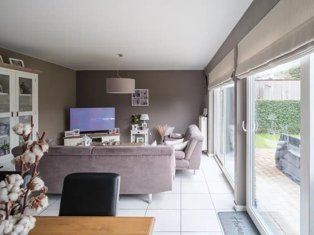 Gentbrugge - Licht op te frissen gelijkvloers appartement met 2 slaapkamers en tuin foto 4