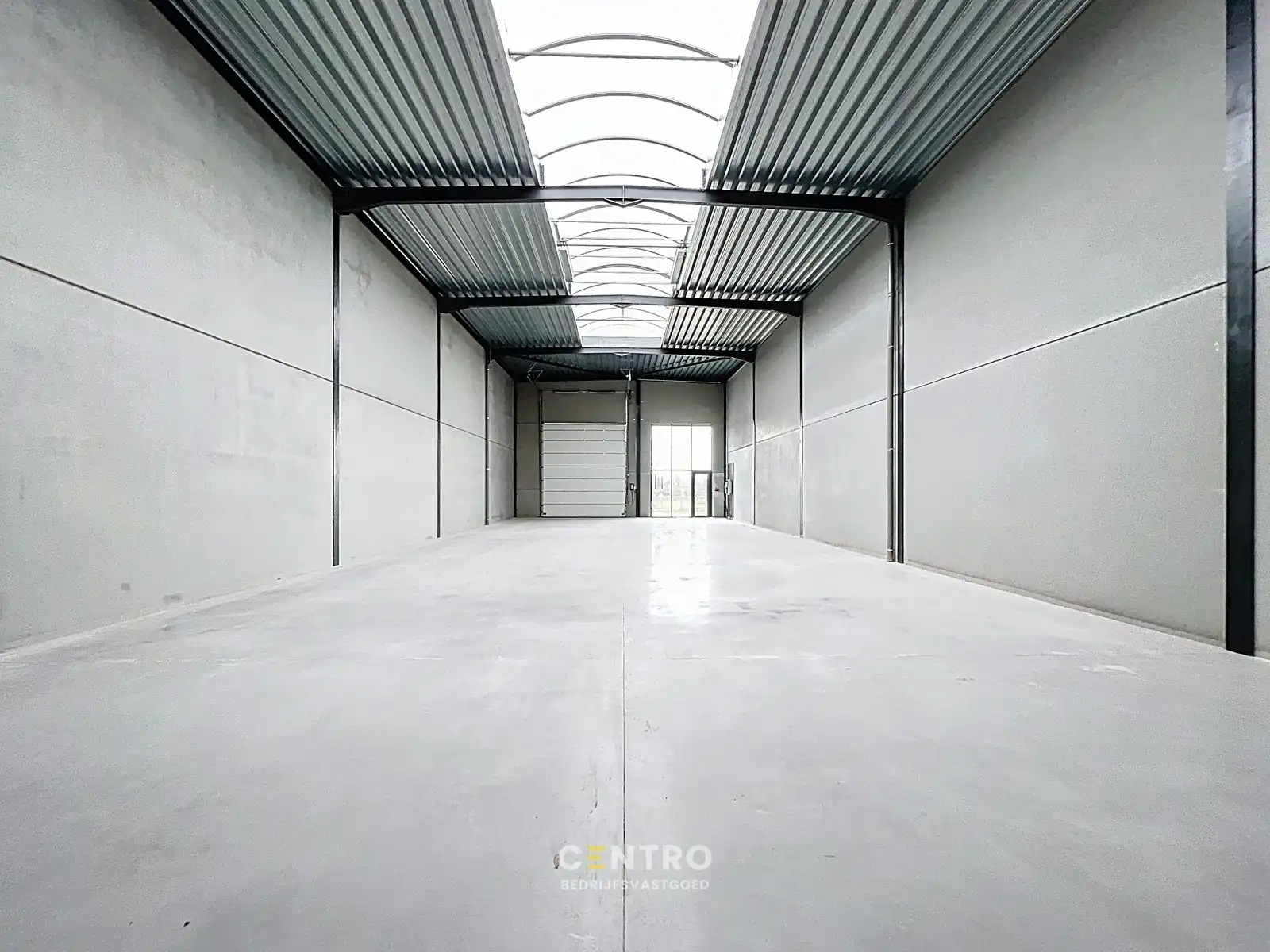 NB-magazijn van ± 275 m² incl. 3 parkeerplaatsen en moderne glaspartij in driehoek TIELT-DEINZE-WAREGEM ! foto 9