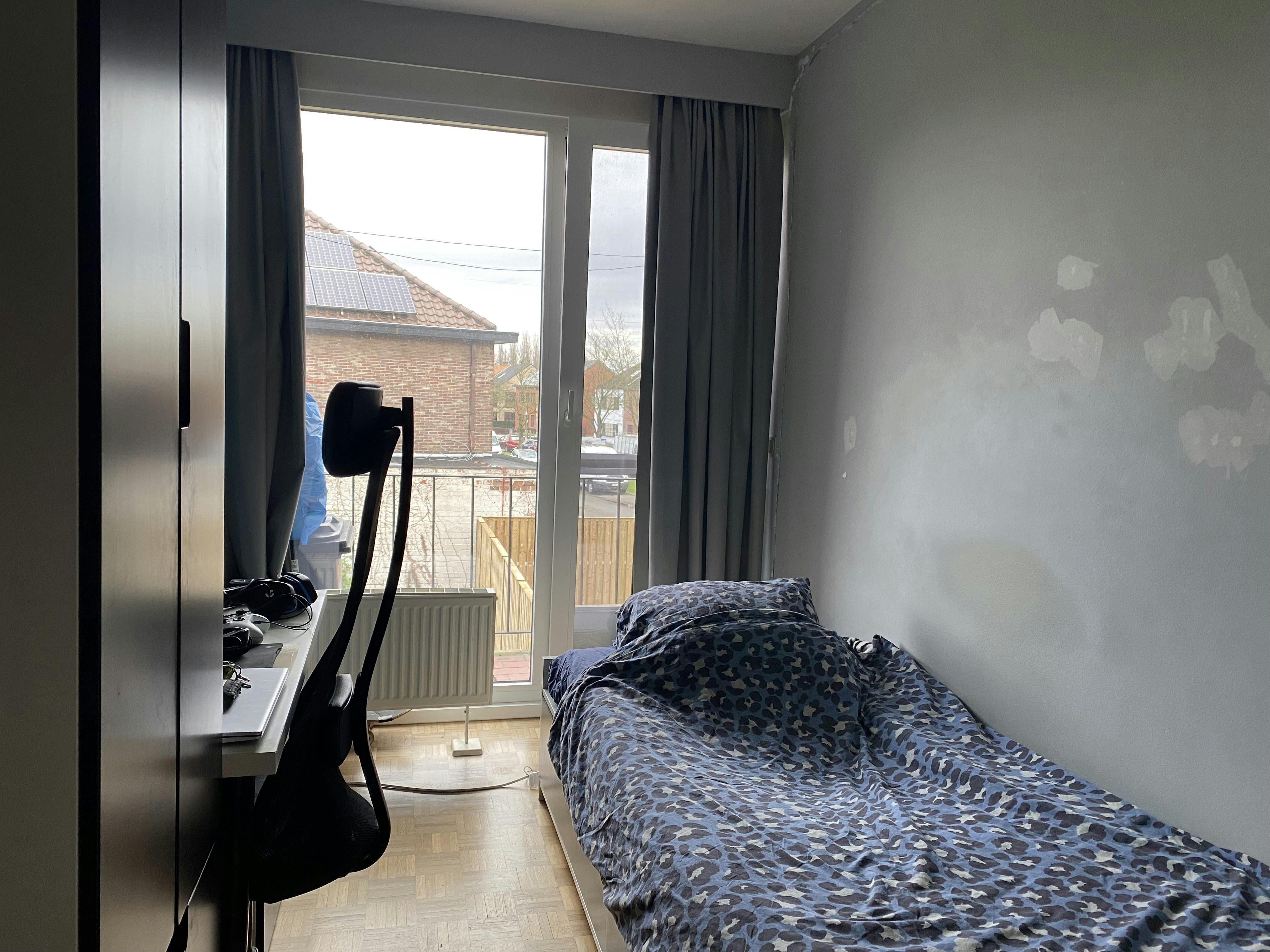 Twee slaapkamer appartement nabij het centrum van Zwijndrecht foto 12