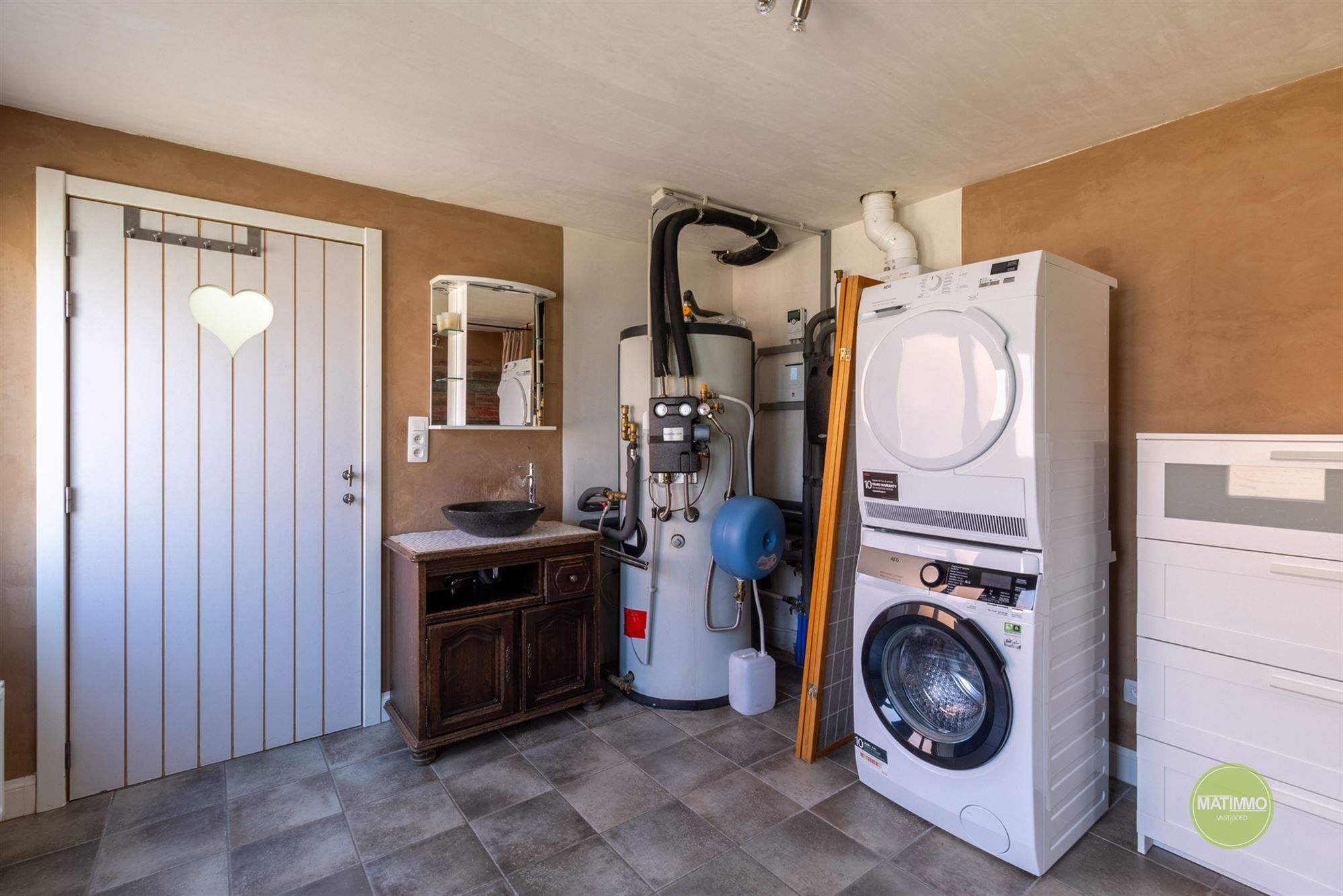 Instapklare gezinswoning met zonnige tuin in Mol-Gompel foto 10