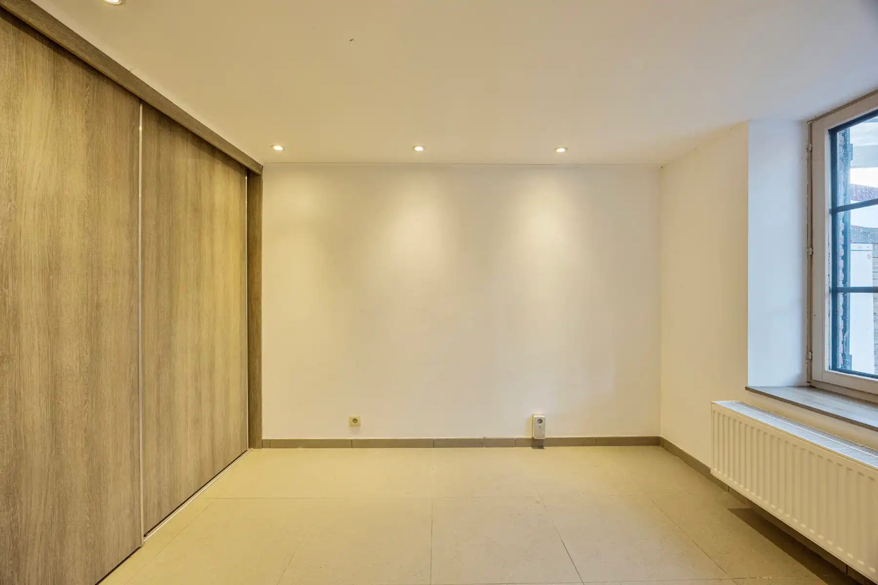 Woning met 4 slaapkamers en garage foto 4