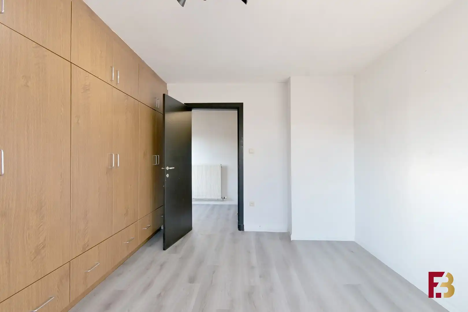 Woning met stallen op circa 1,9ha in het groene Lokeren foto 15