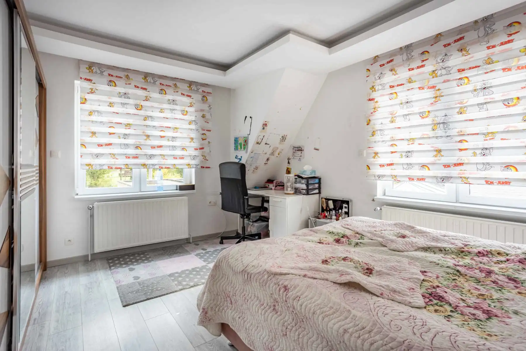 Instapklare HOB met 4 slaapkamers en tuin! foto 21