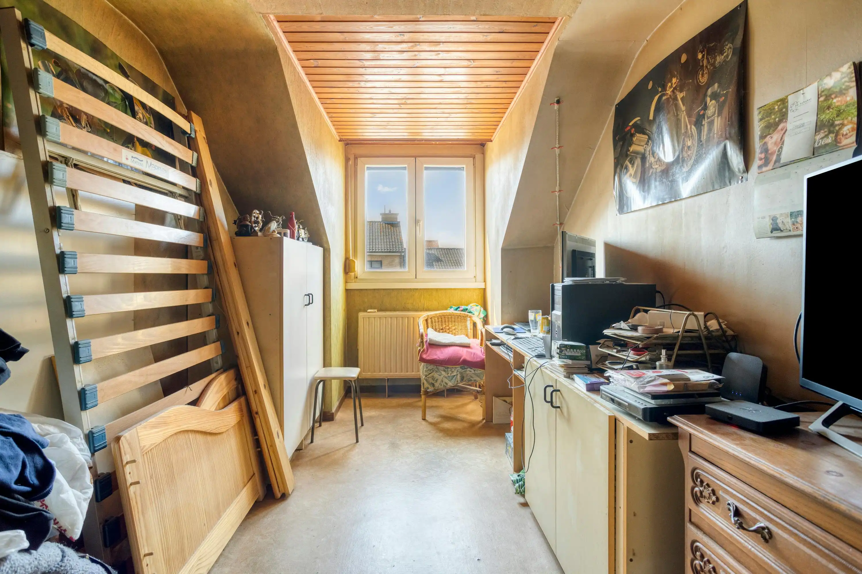 Te renoveren woning met 4 slaapkamers te koop in Koolkerke foto 8