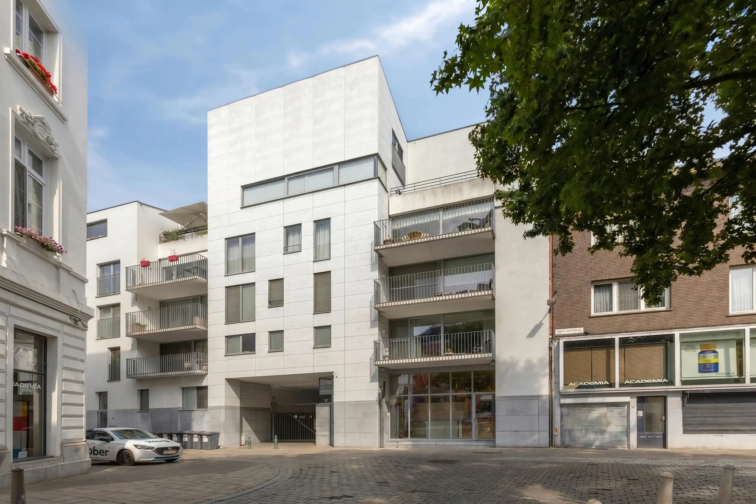Gelijkvloersappartement te koop in het centrum van Antwerpen foto 4