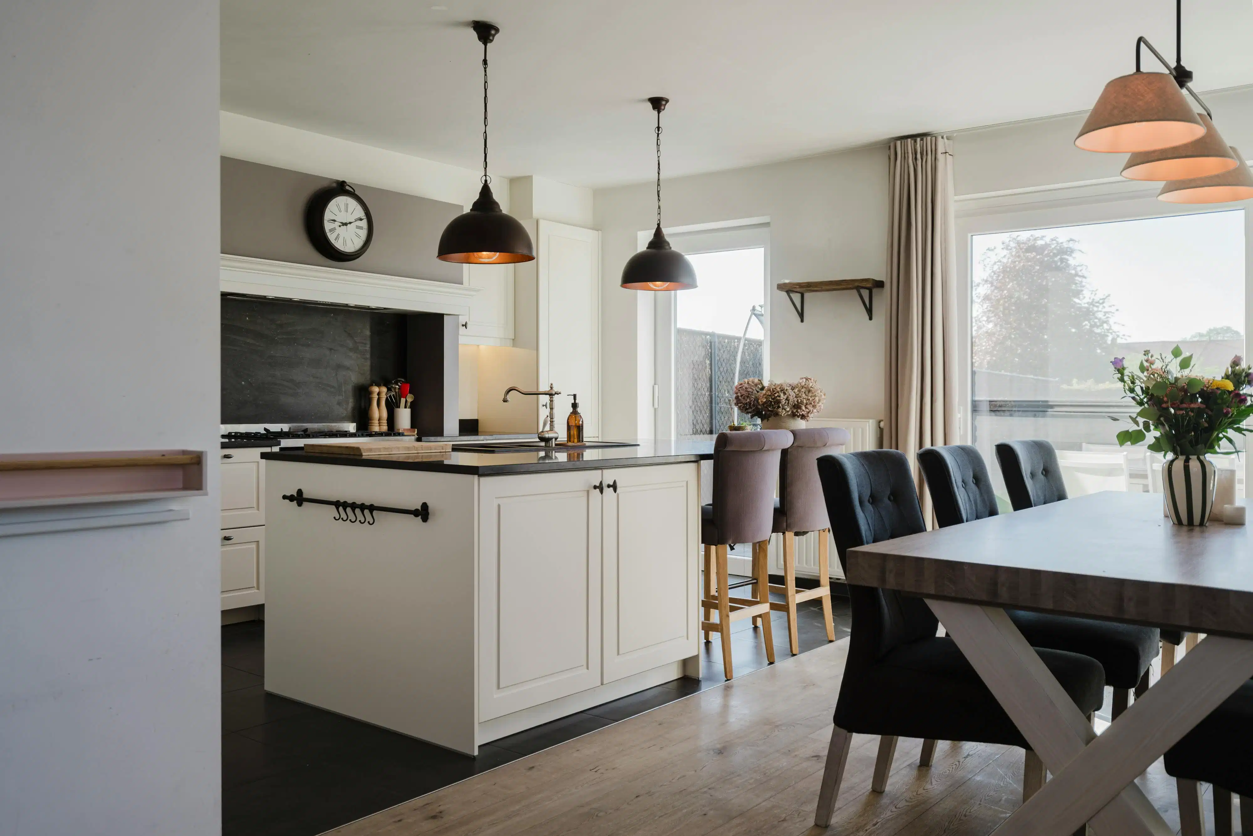 Recente halfopen hoekwoning met 3 slaapkamers in Rollegem foto 5