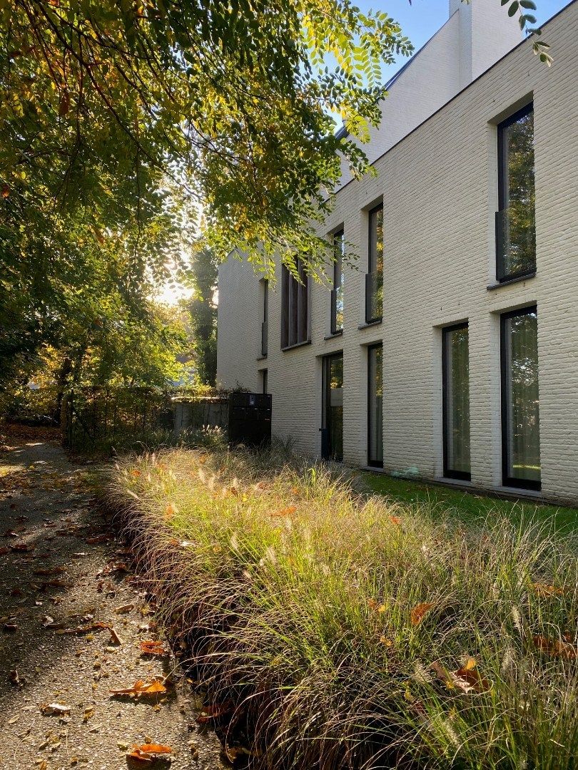 Instapklaar, luxueus, recent appartement in Park De Borchgrave te Olsene foto 2