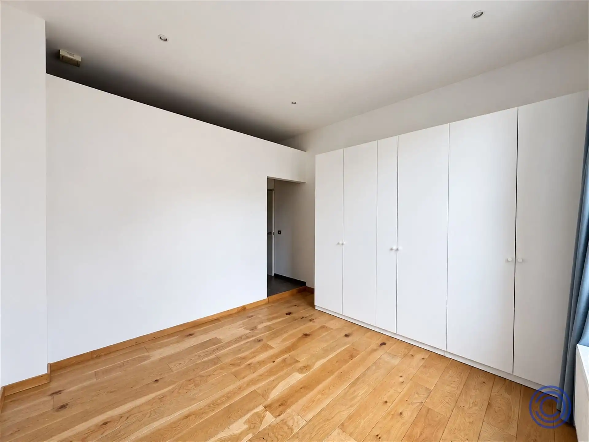 Lichtrijk éénslaapkamerappartement op toplocatie met uitzicht op het Zuidpark! foto 6