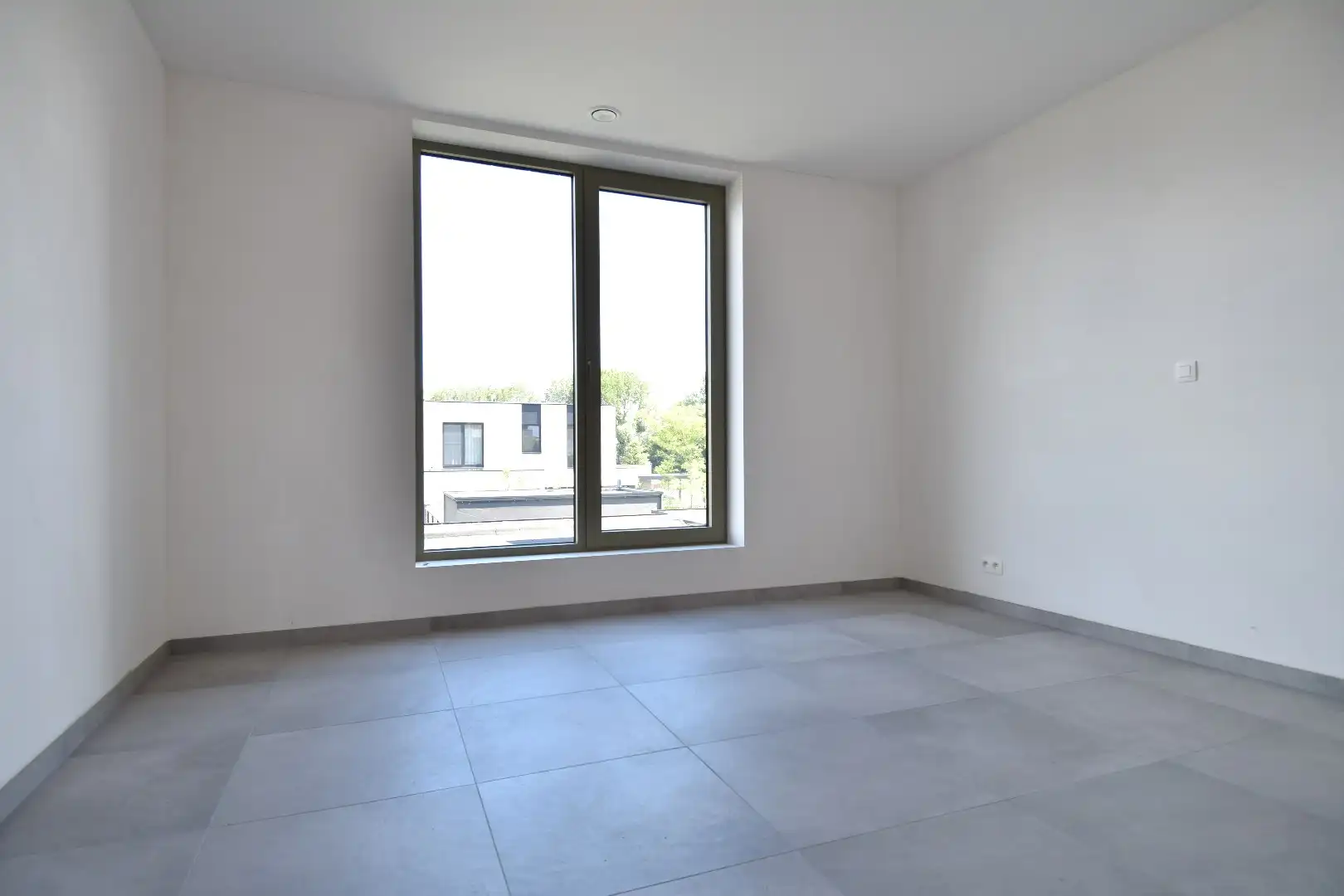 Nieuwbouwwoning (instapklaar!) met 3 slaapkamers, garage en zonnige tuin te koop nabij Bergelen te Gullegem foto 14