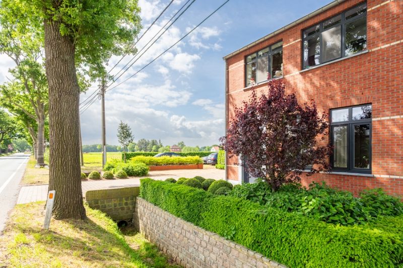Prachtig gerenoveerde vrijstaande woning! foto {{pictureIndex}}