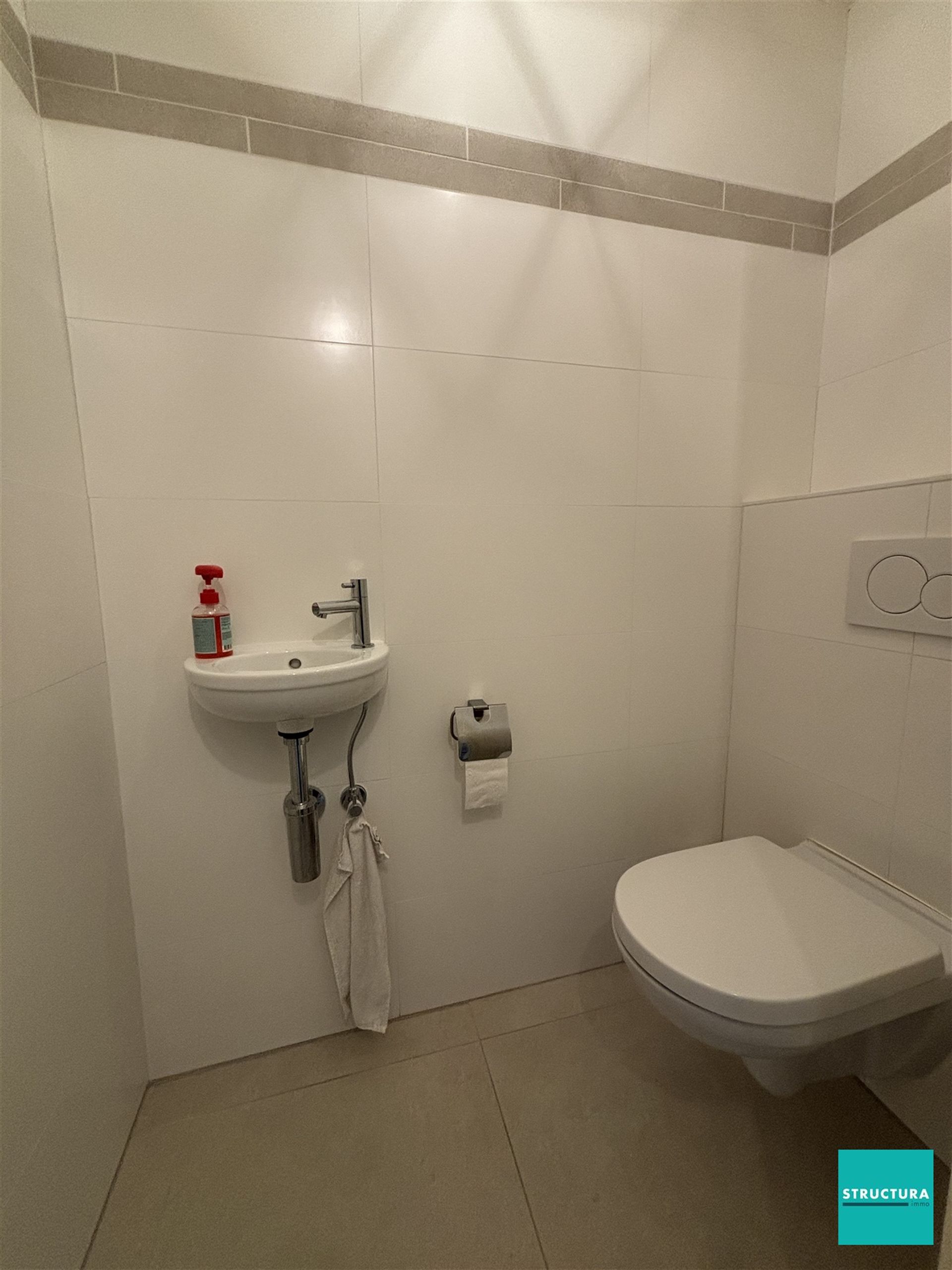 BEZOEKEN VOLZET - Appartement met  kamers en terras in het centrum van Steenhuffel foto 4