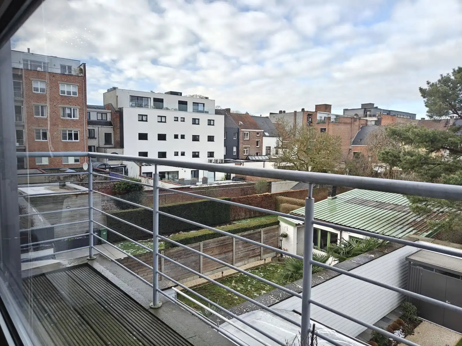 2 slaapkamer appartement met aparte garage foto 7
