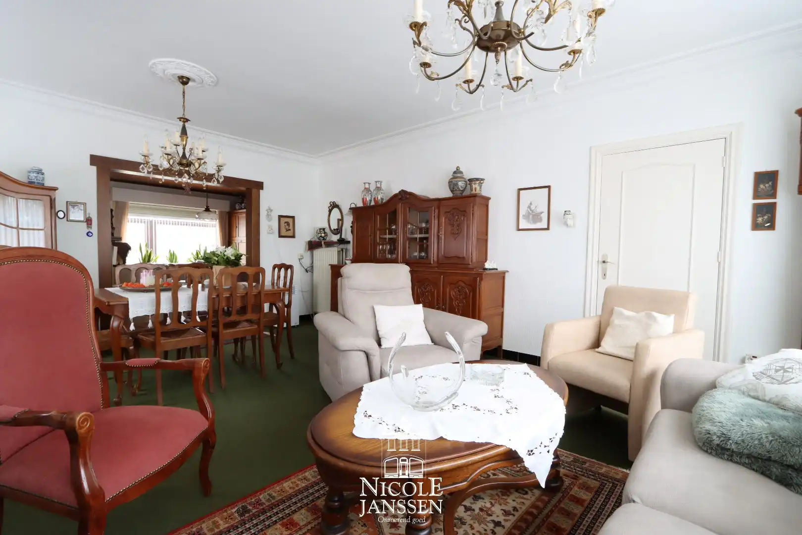 Verzorgde vrijstaande split-level woning foto 8