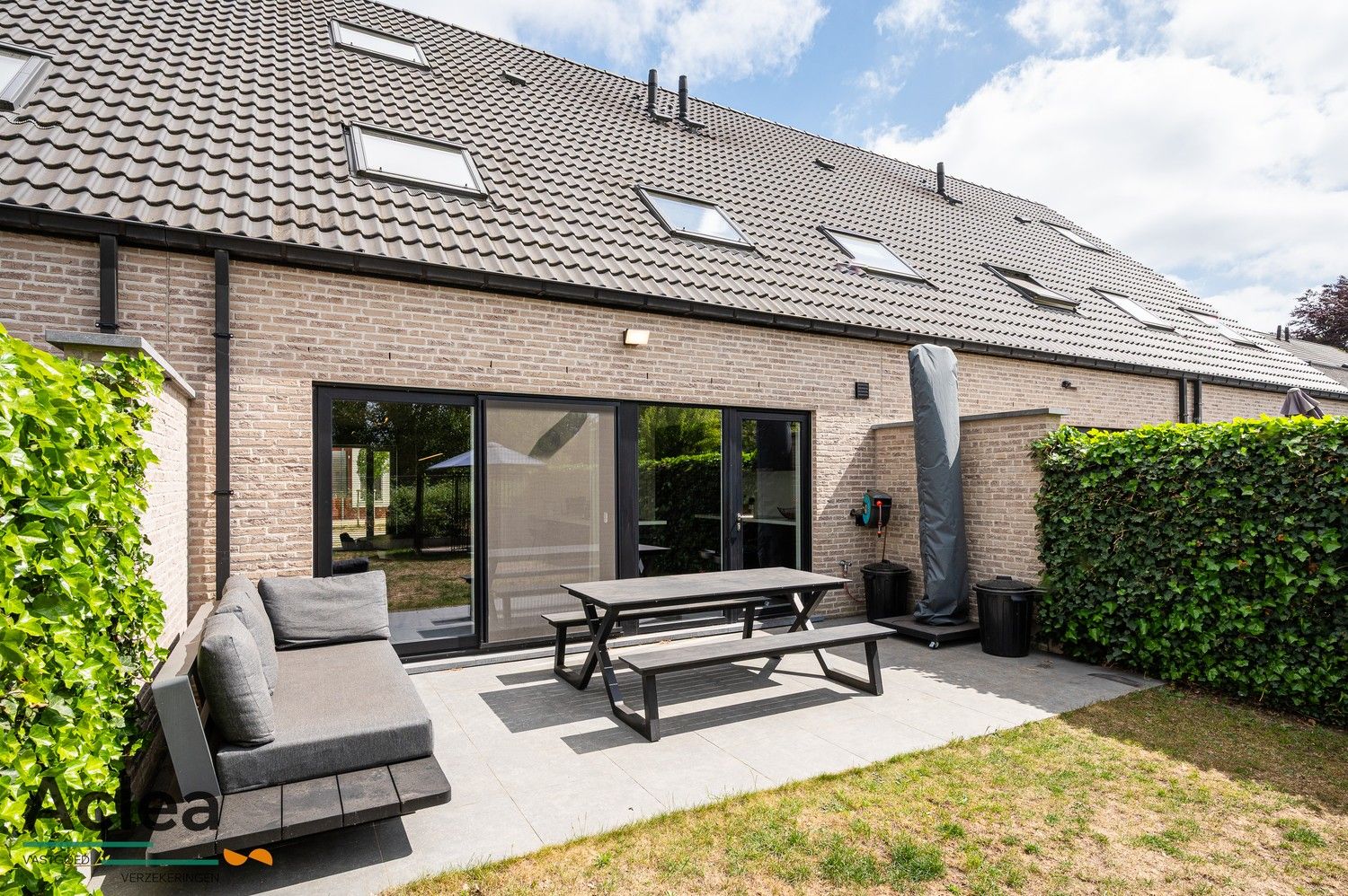 Recente energiezuinige woning met 3 tot 4 slpks foto 16