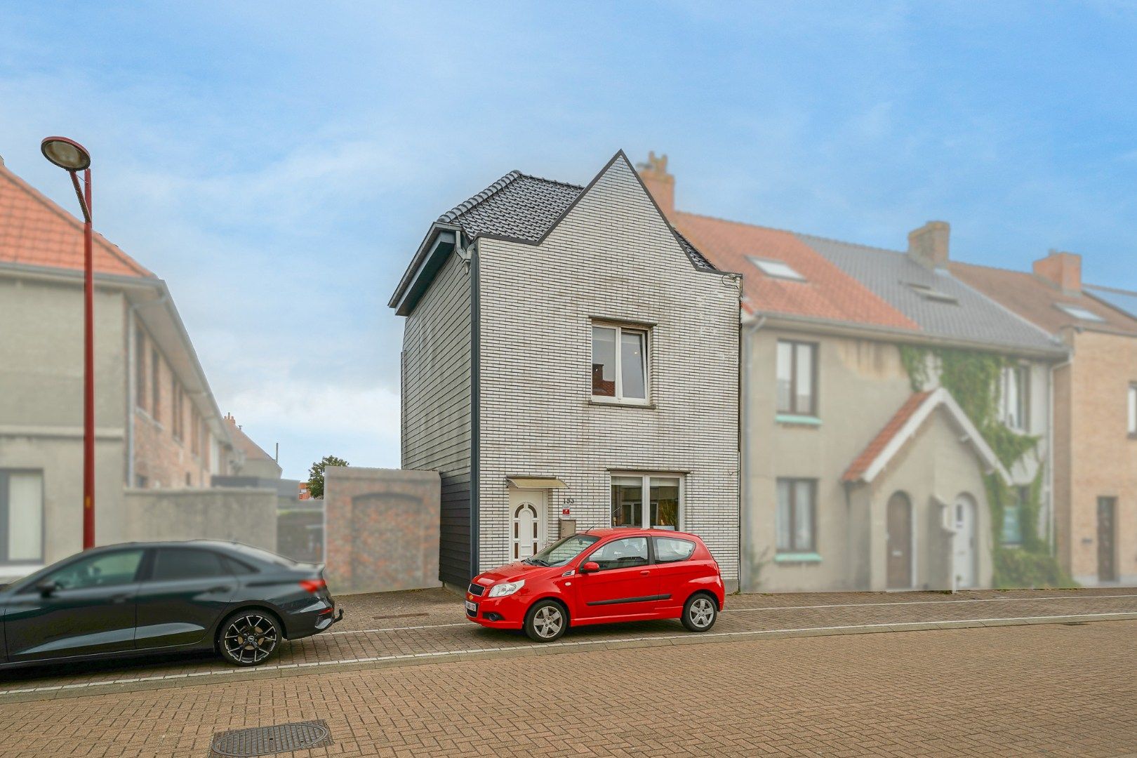 Hoofdfoto van de publicatie: Instapklare woning met uitweg achteraan in Oostende