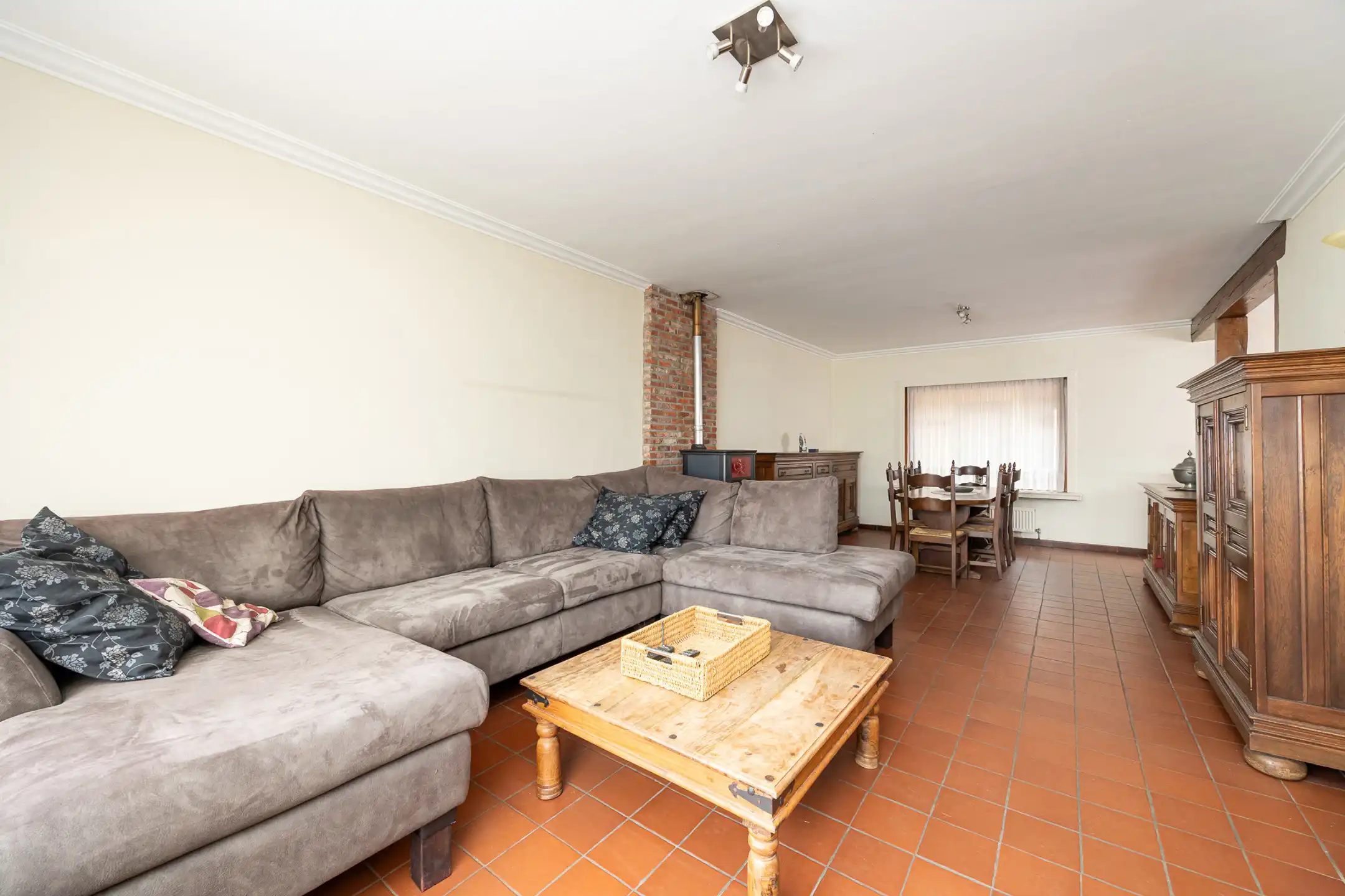 Te renoveren 3slpk-woning op 573m² nabij centrum Vosselaar foto 4