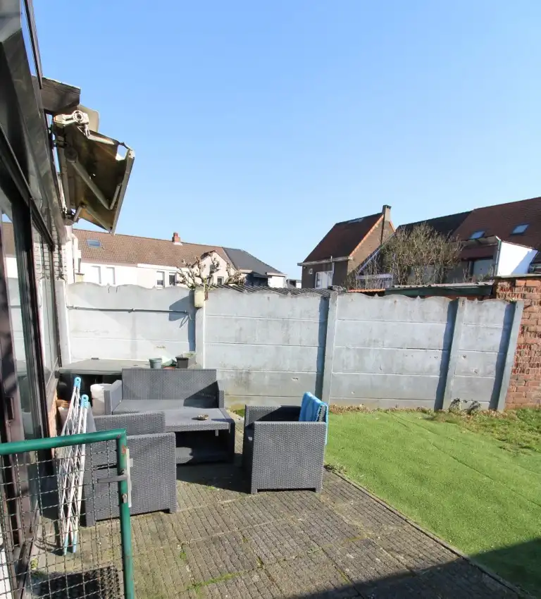 Zeer mooie halfopen woning met garage op gunstige ligging foto 22