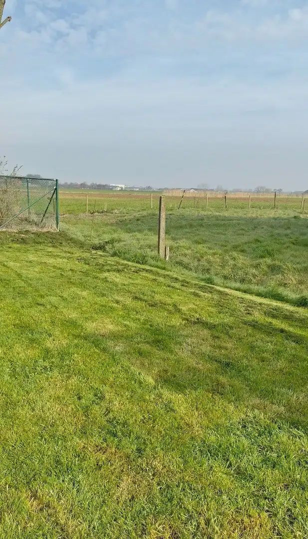 Instapklare woning op ruim perceel (880 m²) met prachtig landelijk uitzicht in Merkem foto 6