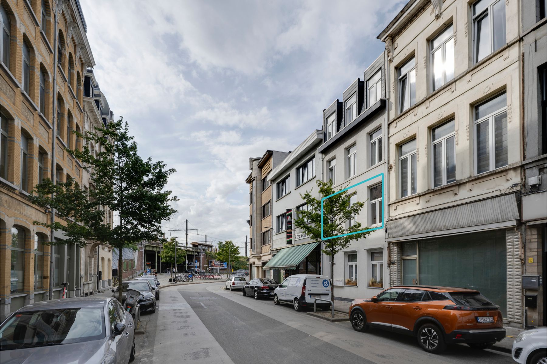 Instapklaar appartement met groot terras in Slachthuiswijk foto 10