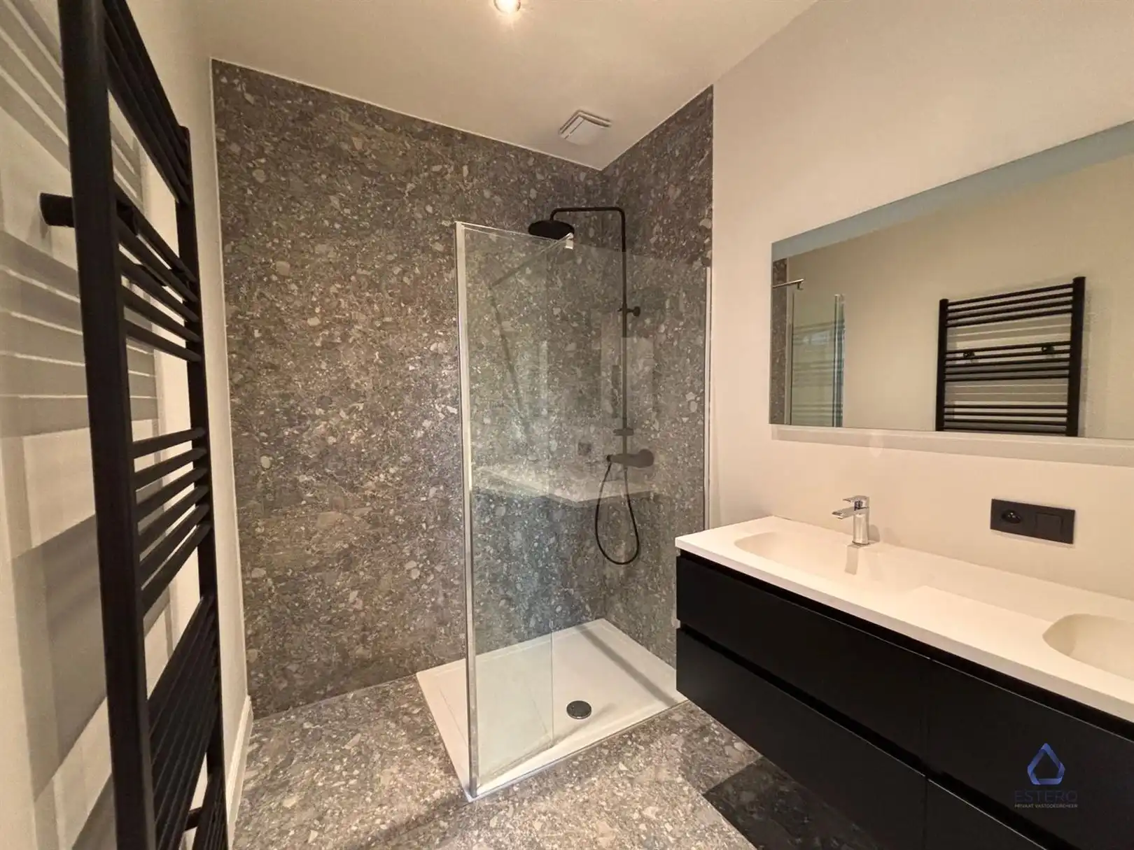 Ruime gezinswoning met drie slaapkamers  foto 5