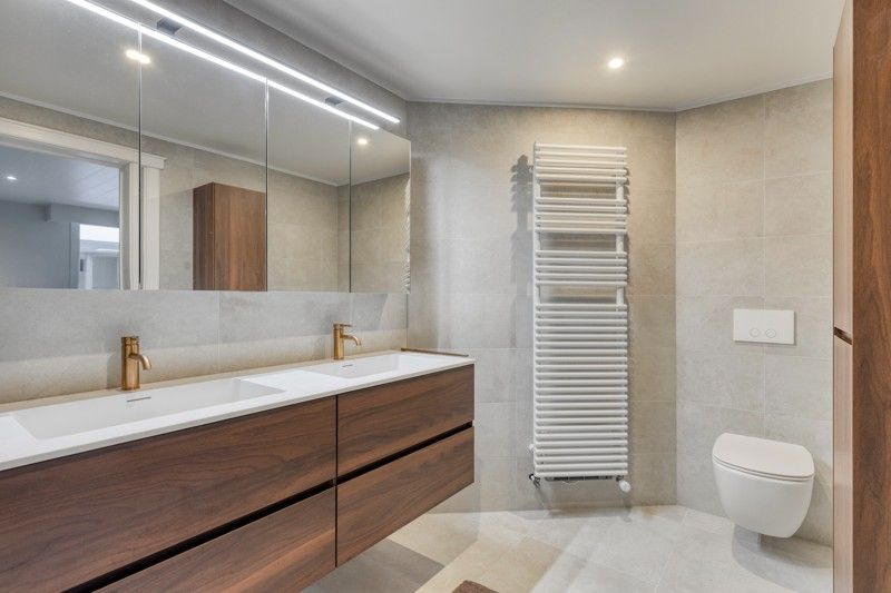 Uniek, karaktervol INSTAPKLAAR herenhuis/ KANGOEROEWONING met 5 slaapkamers én aparte garage in hartje Temse TE KOOP! foto 24